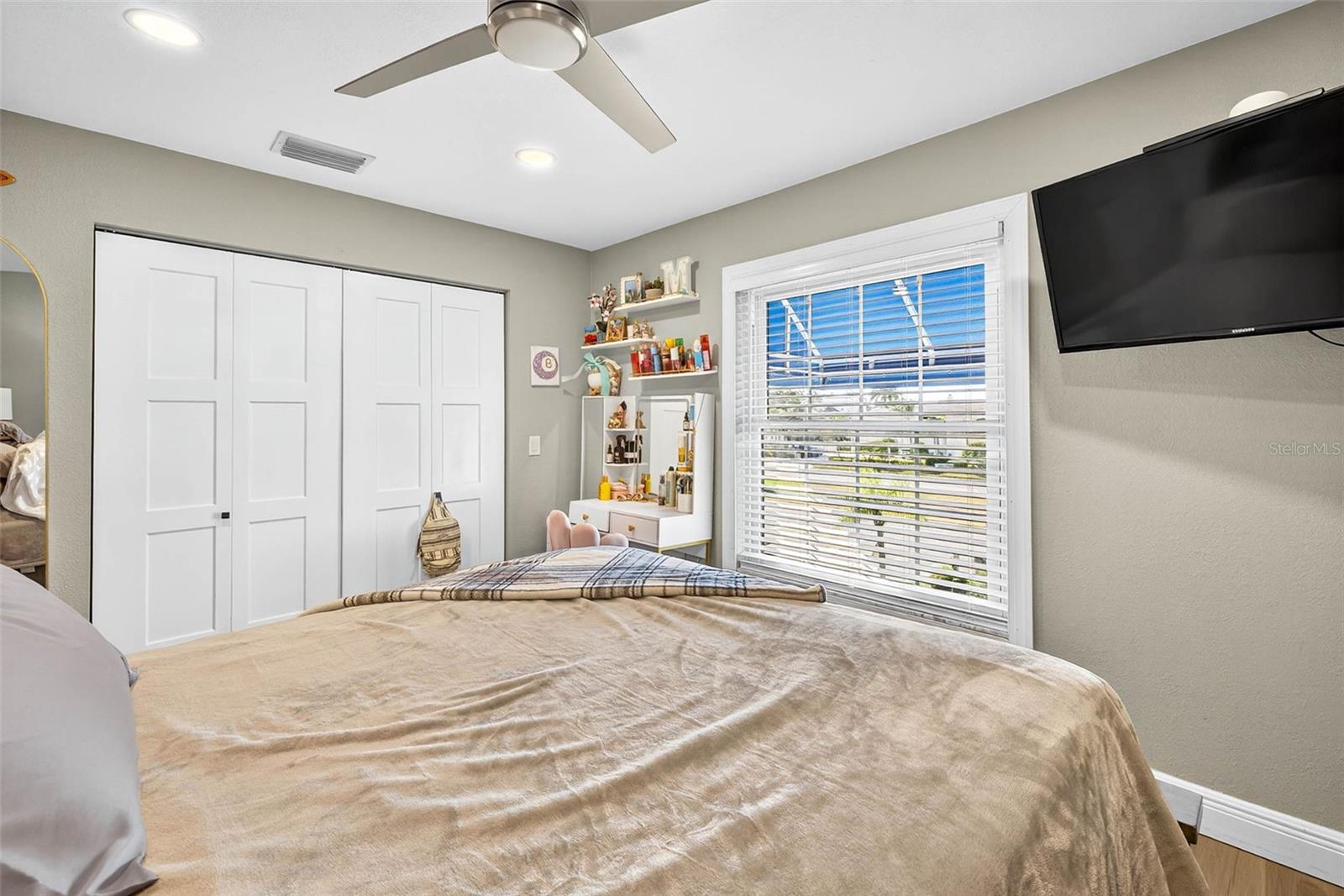 BAYWAY CONDO PH ONE - Residential