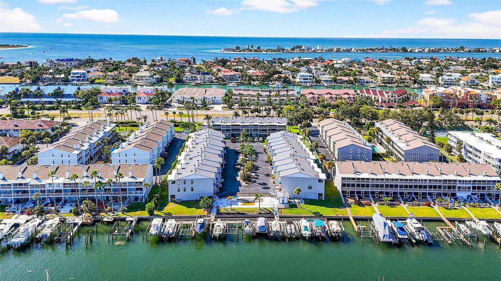 BAYWAY CONDO PH ONE - Residential