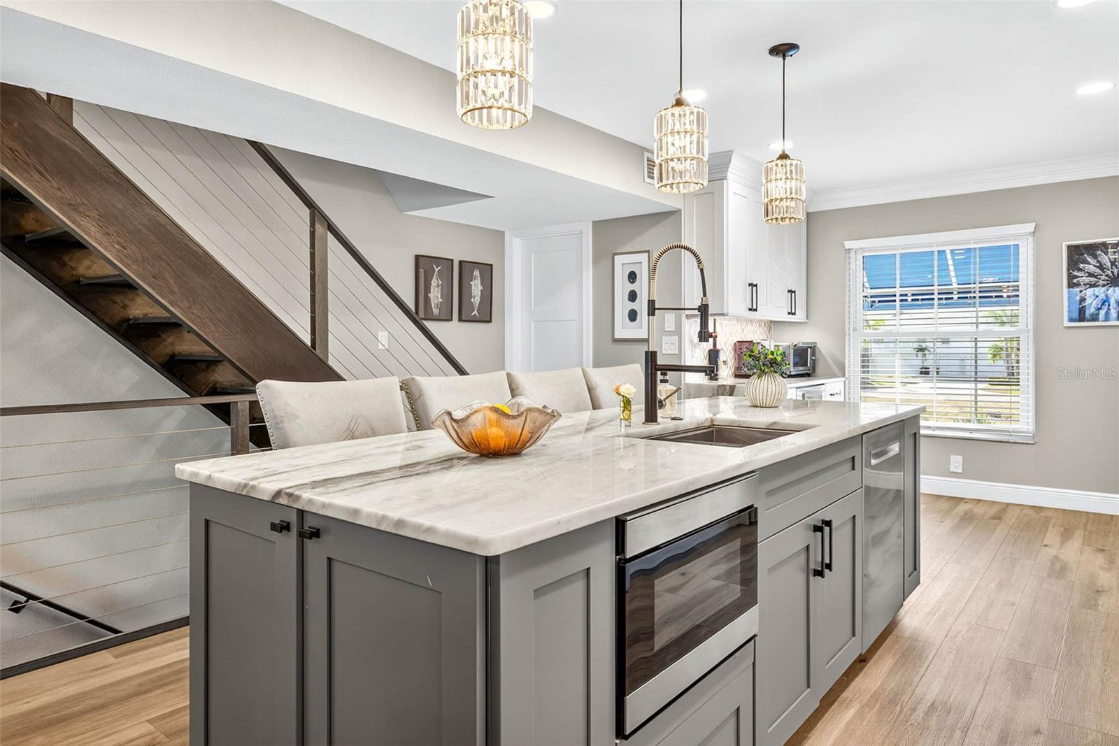 BAYWAY CONDO PH ONE - Residential