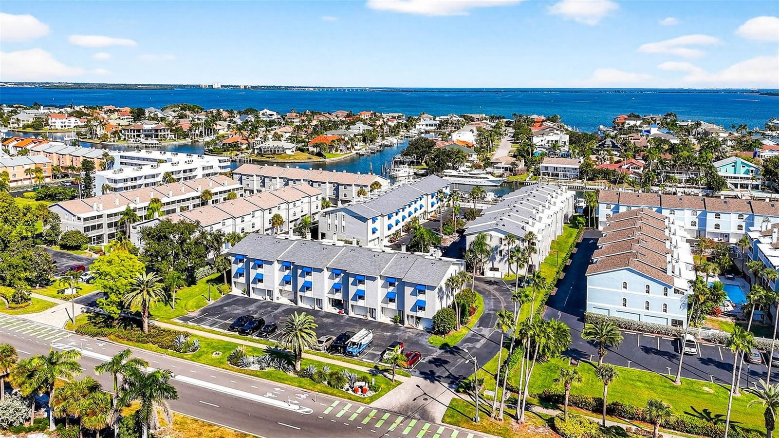 BAYWAY CONDO PH ONE - Residential