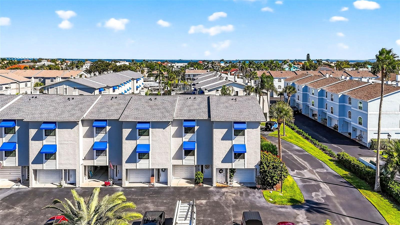 BAYWAY CONDO PH ONE - Residential