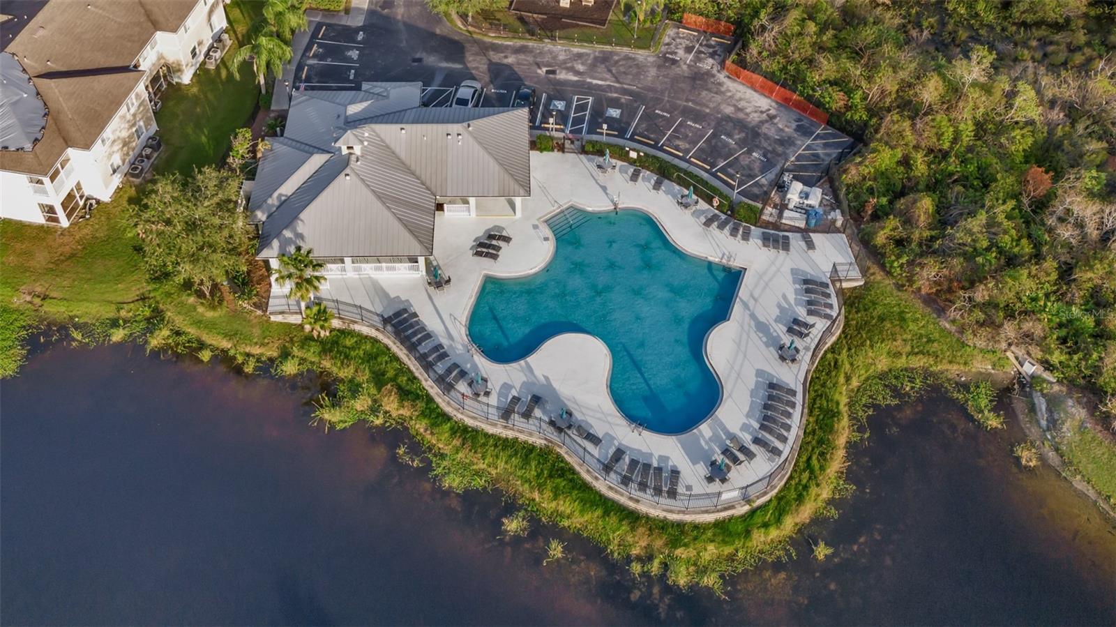 VILLAGES OF BLOOMINGDALE CONDO - Residential Lease