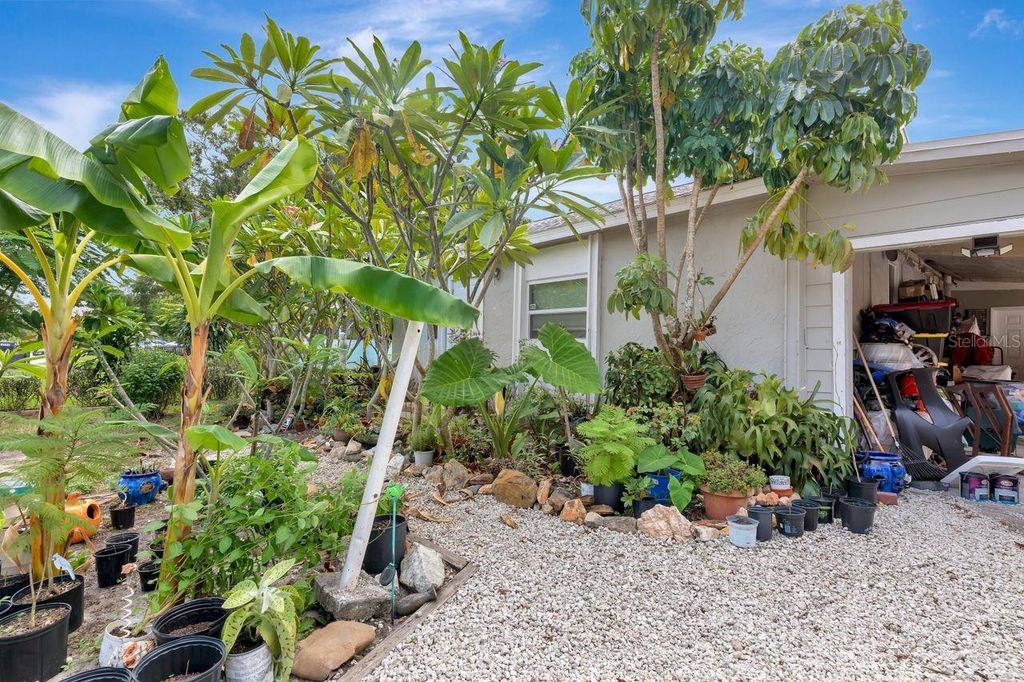 Photo of 3278 56th Avenue N, St Petersburg, FL 33714 (MLS # A4668993)