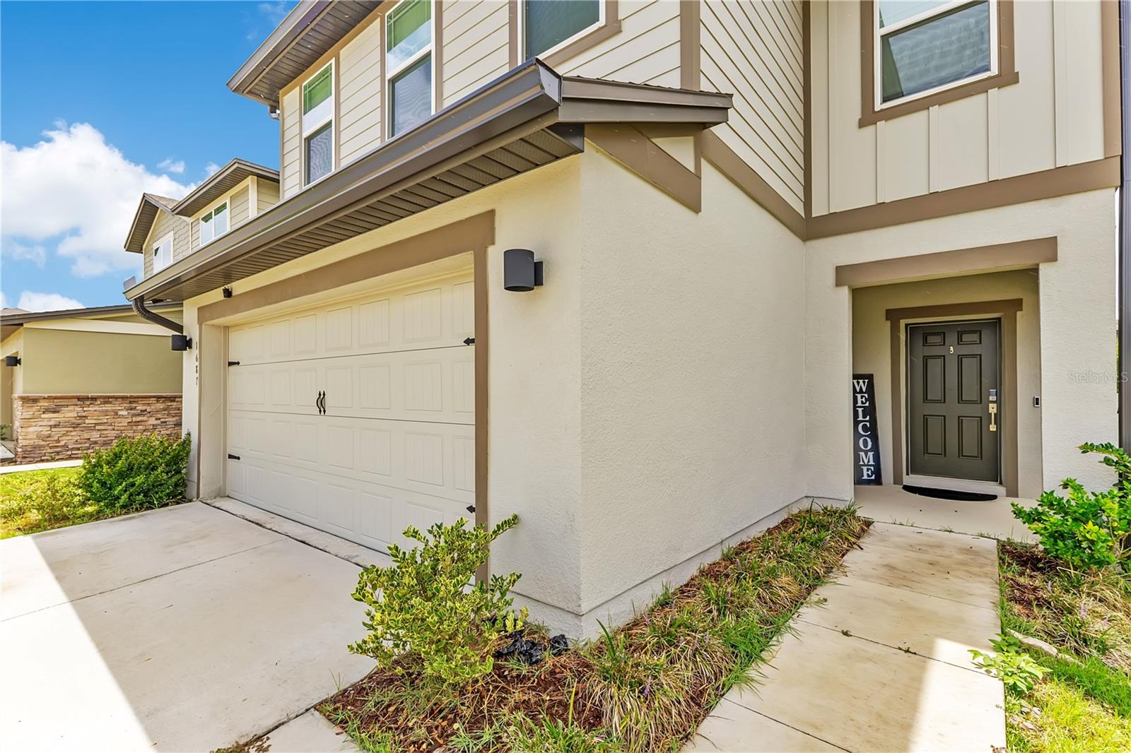 1687 BEAR MOUNTAIN LANE