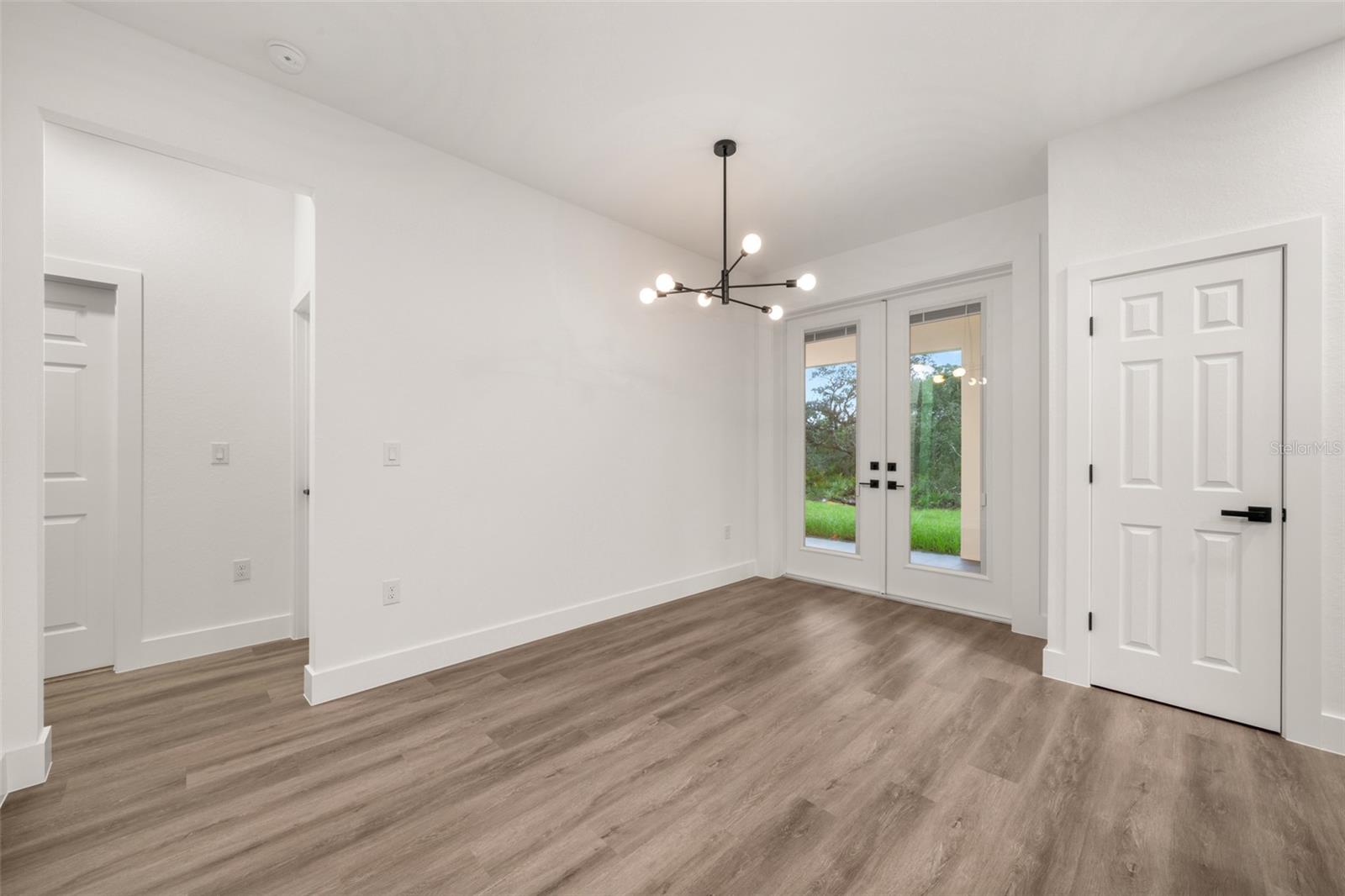 SEBRING COUNTRY ESTATE SEC 03 - Residential