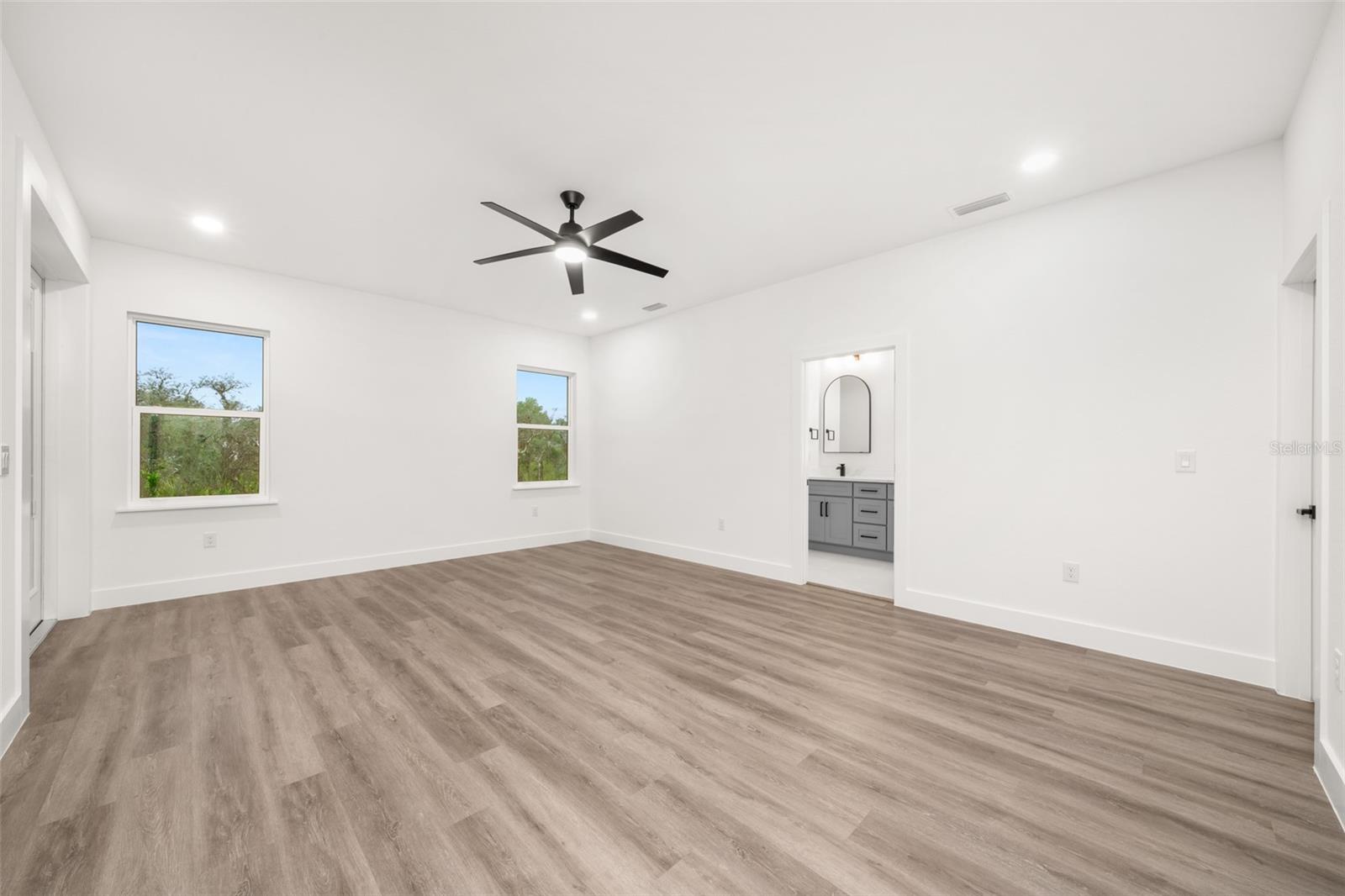 SEBRING COUNTRY ESTATE SEC 03 - Residential