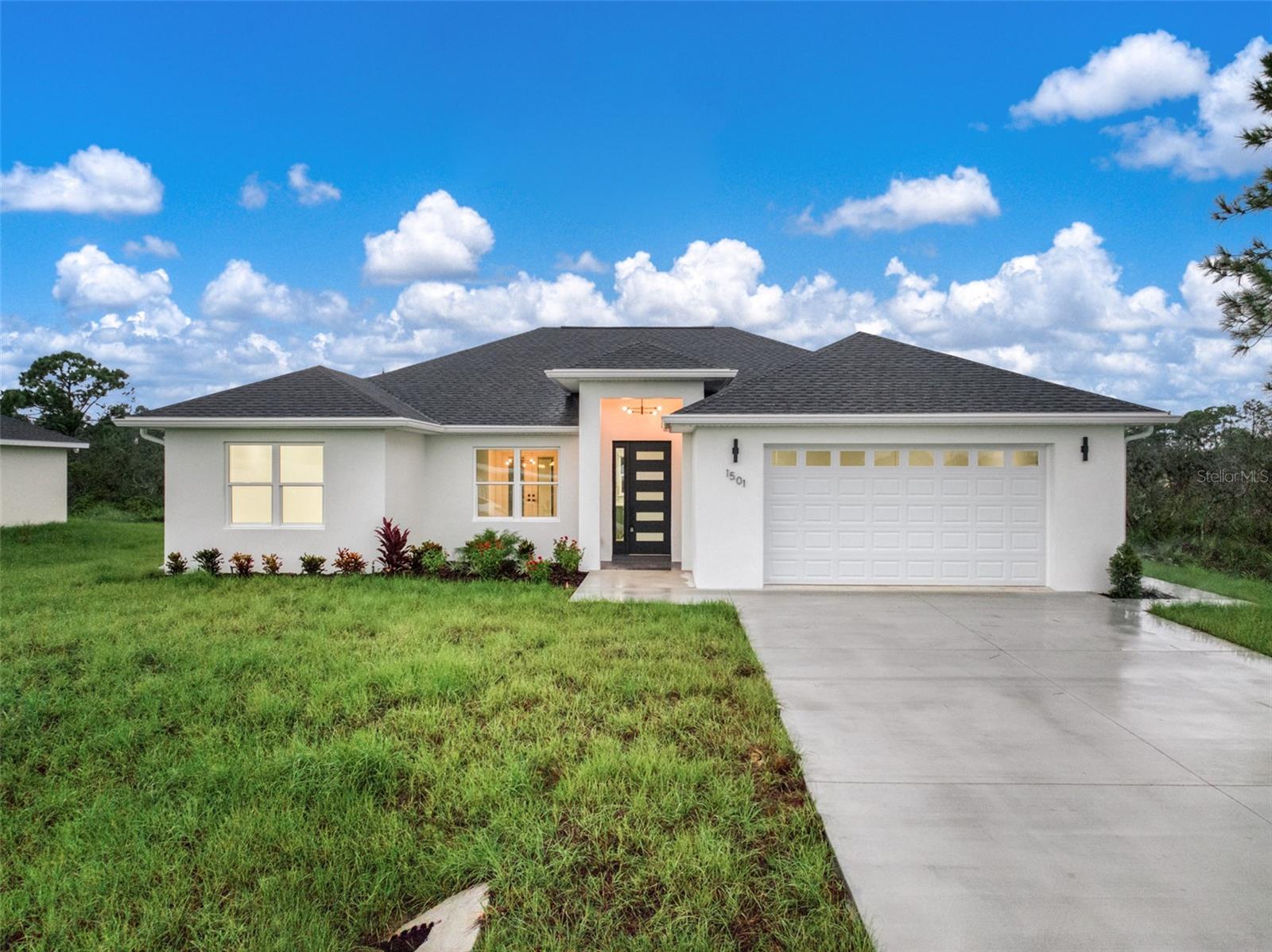 SEBRING COUNTRY ESTATE SEC 03 - Residential