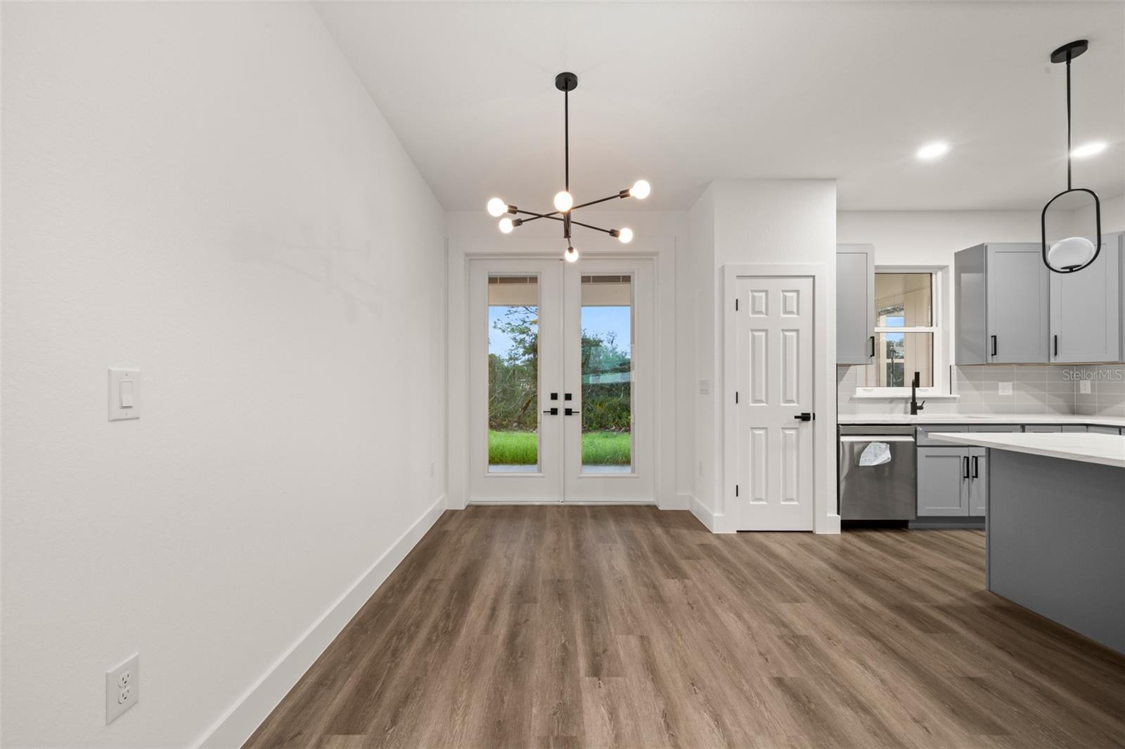 SEBRING COUNTRY ESTATE SEC 03 - Residential