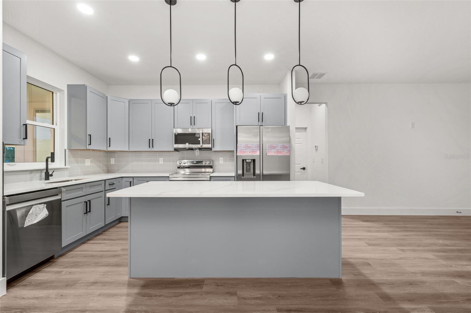 SEBRING COUNTRY ESTATE SEC 03 - Residential