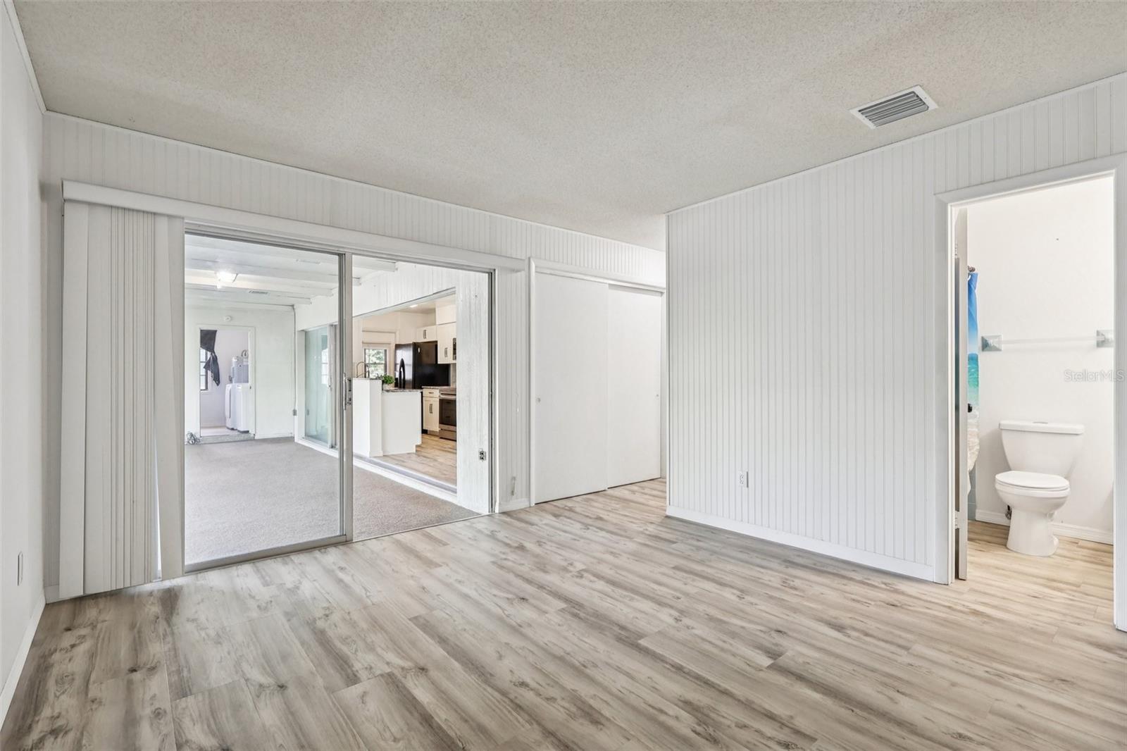 PORT MALABAR UNIT 04 - Residential