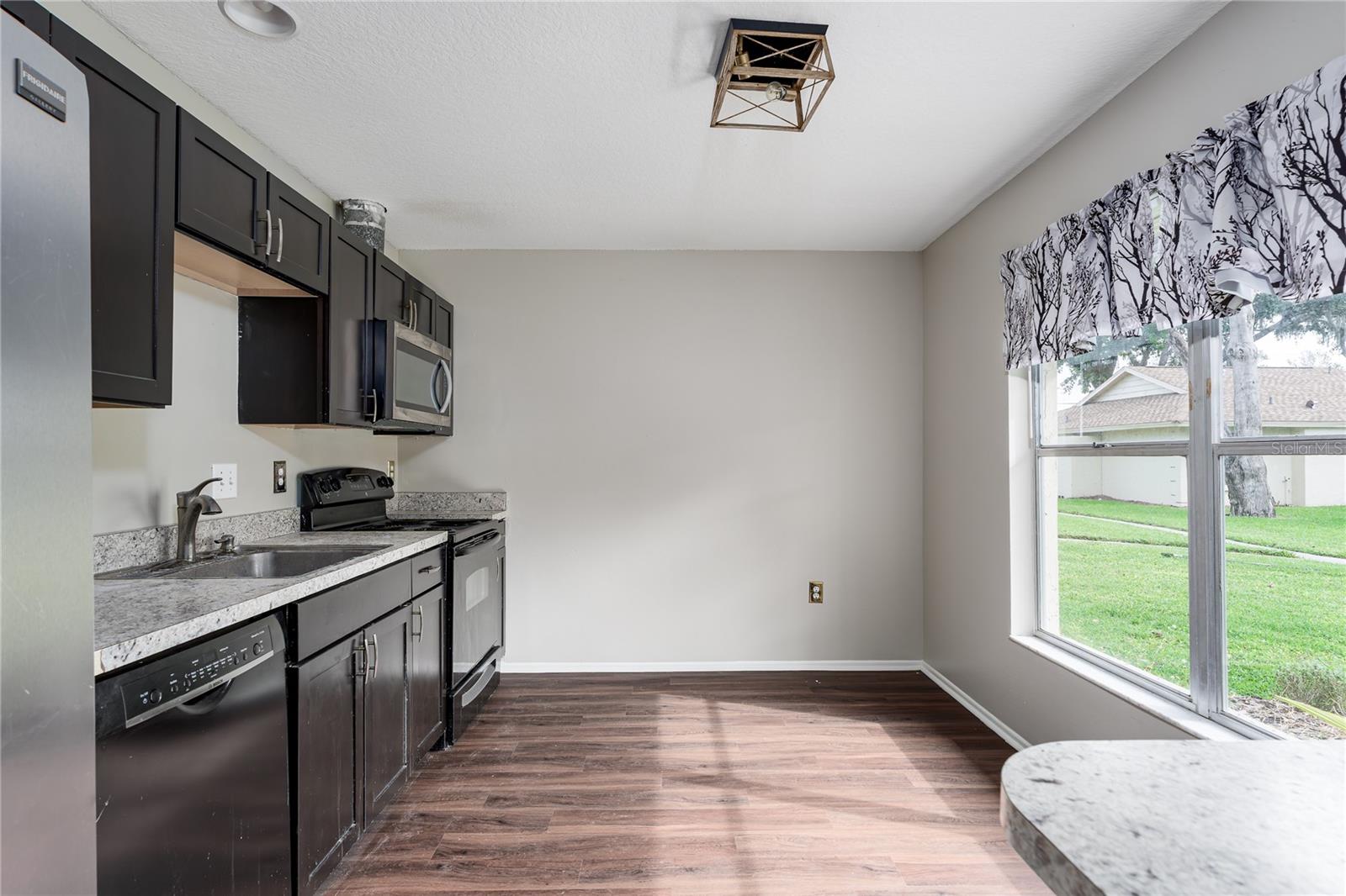 PALM COVE VILLAS PH 1&2 - Residential Lease