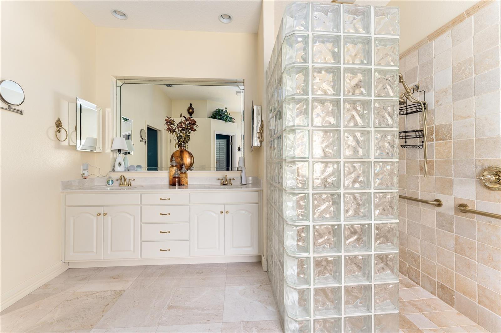 ROMEO FARMS - Residential