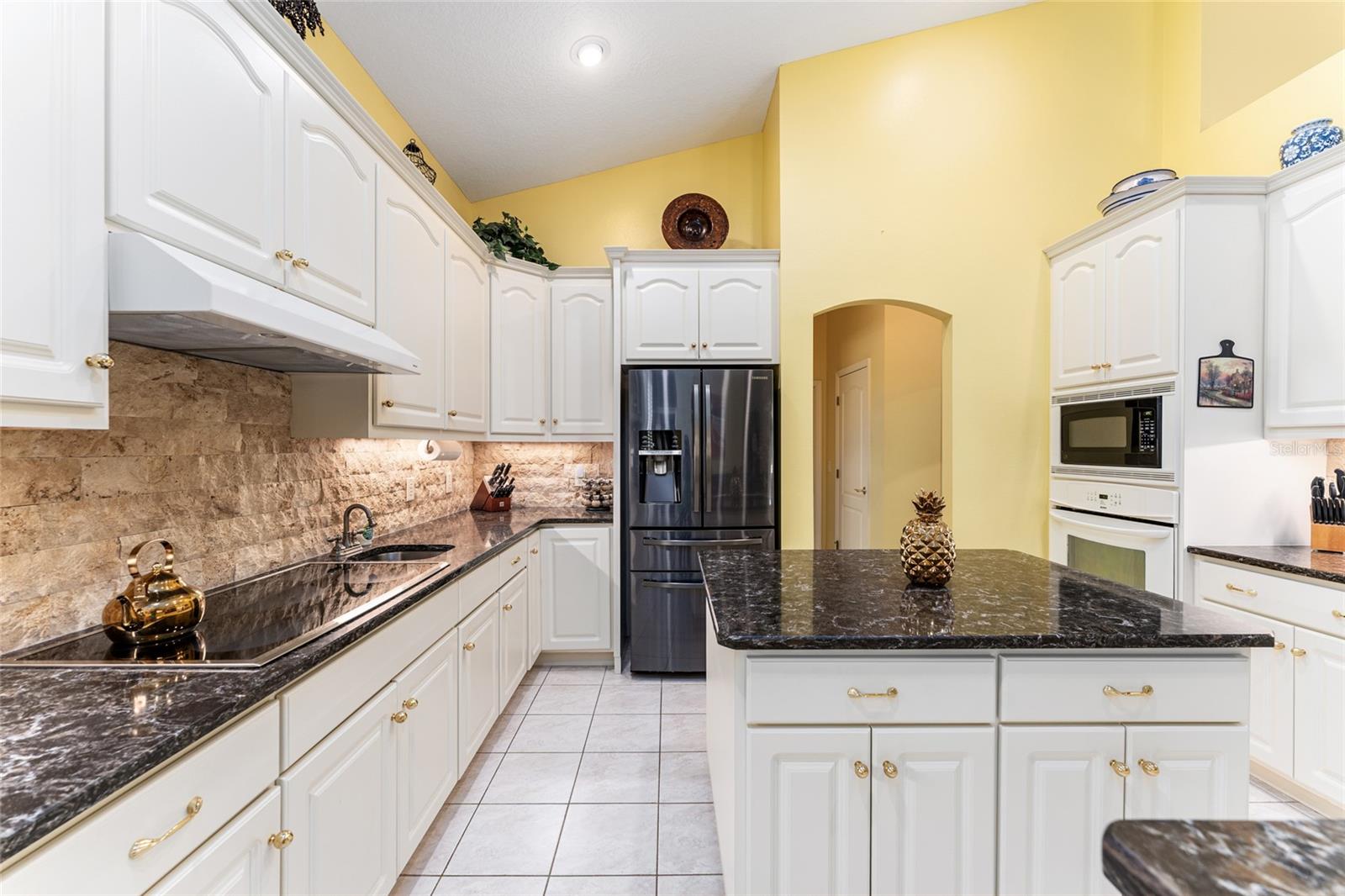 ROMEO FARMS - Residential