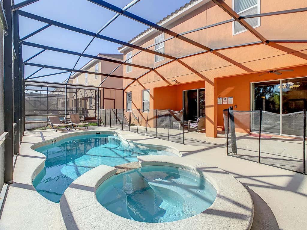 Photo of 4427 Shiva Loop, Kissimmee, FL 34746 (MLS # V4949478)
