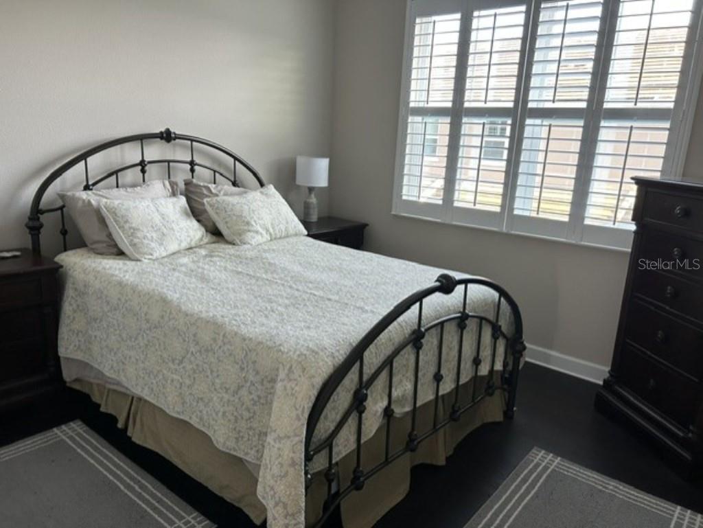 GRANDE OAKS AT HEATHROW - Residential