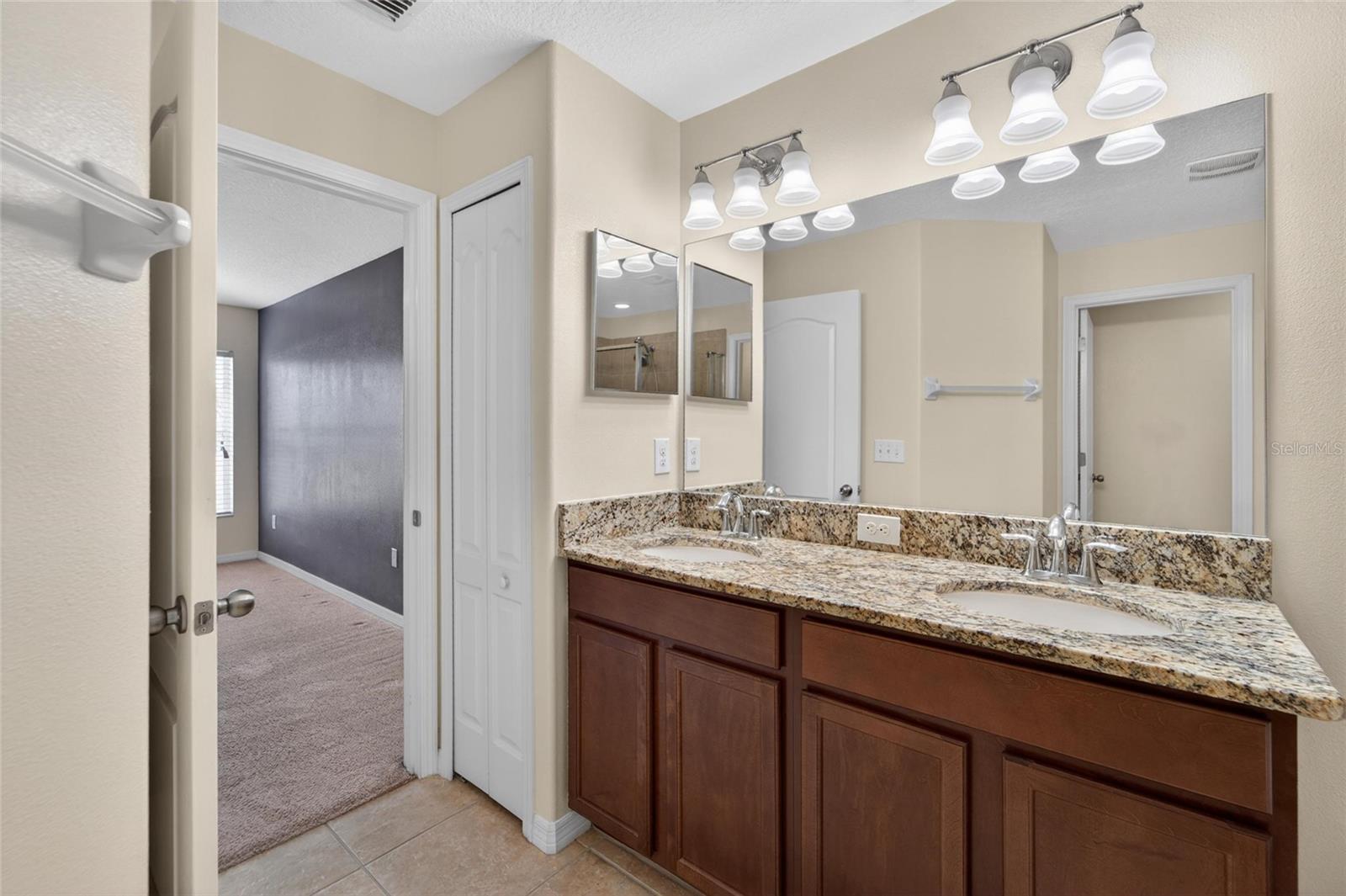 TRIPLE CREEK - Residential