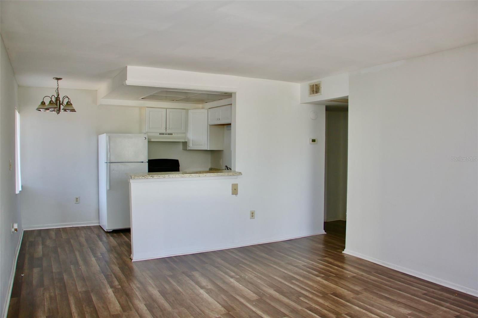 CRESTVIEW ACRES - Residential Lease