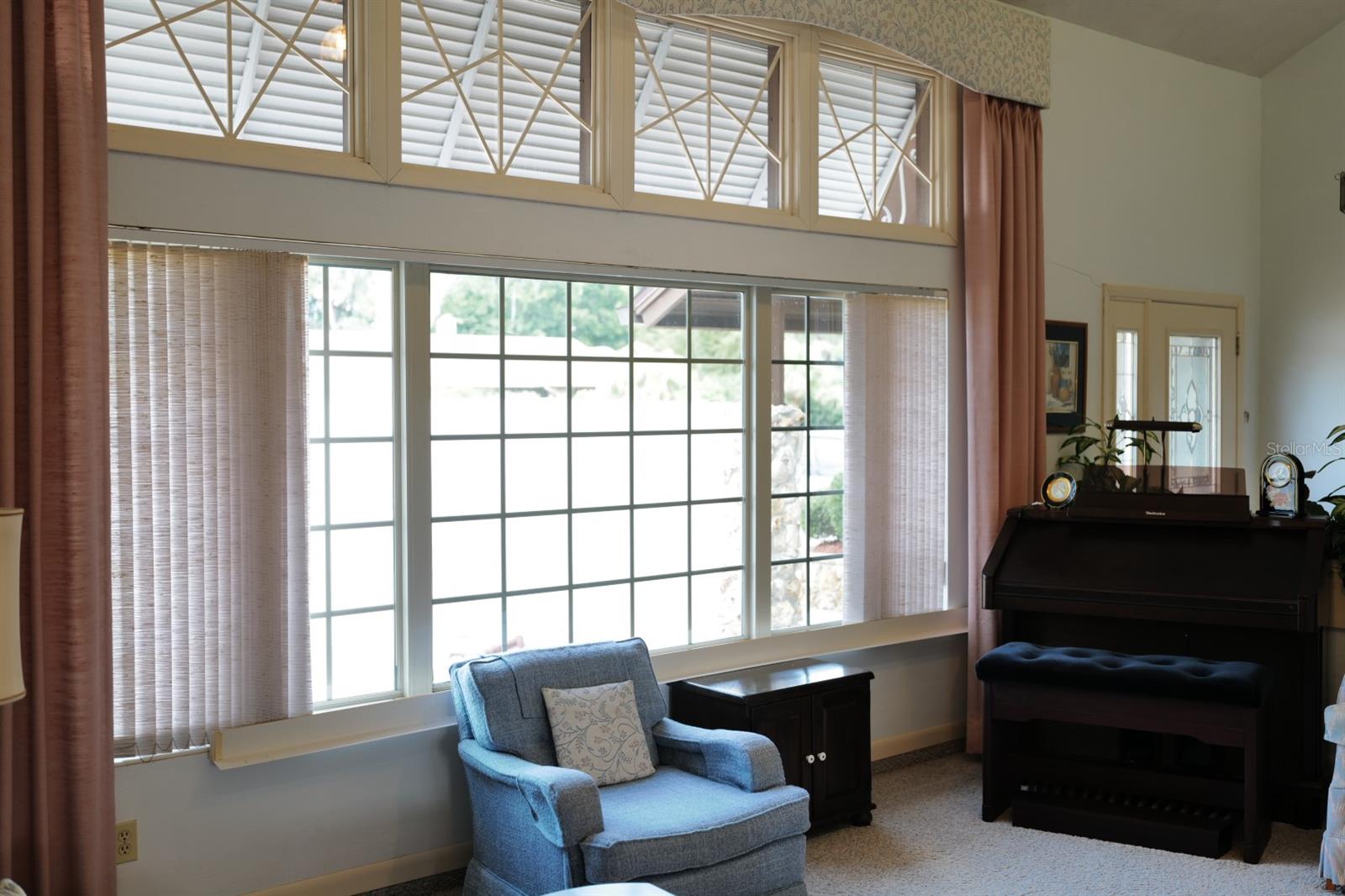 LAKE FOREST & LAKE FOREST NORTH - Residential