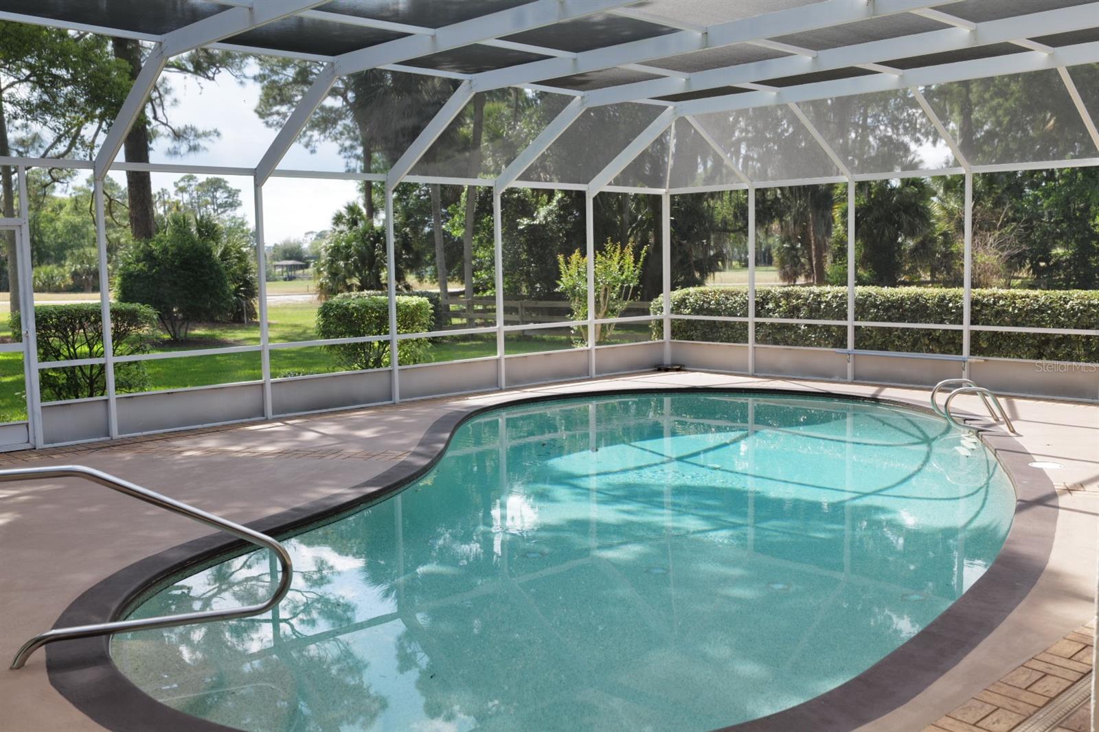 LAKE FOREST & LAKE FOREST NORTH - Residential