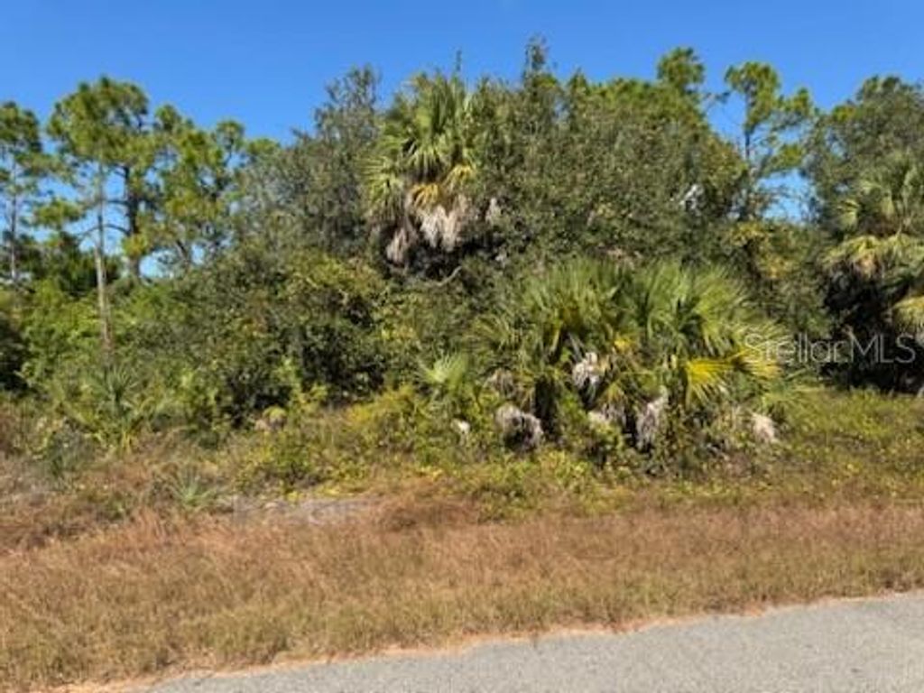 Photo of 2 Mattox Circle, North Port, FL 34288 (MLS # C7517973)