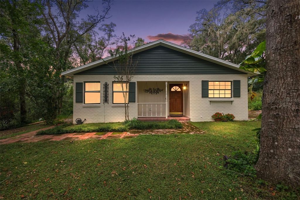 Photo of 30641 Edgewood Street, Sorrento, FL 32776 (MLS # G5103542)