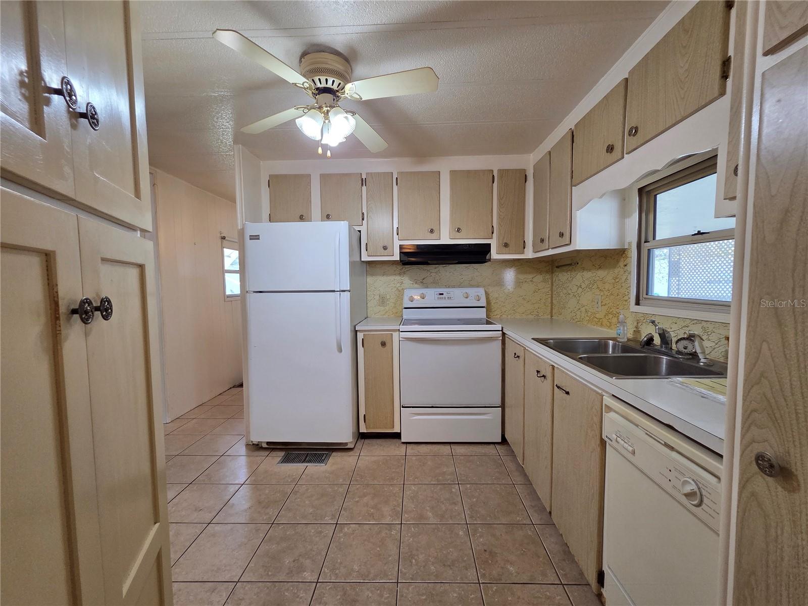 GREENBRIER VILLAGE INC M/H UNREC - Residential