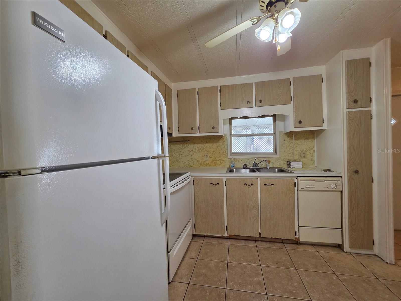 GREENBRIER VILLAGE INC M/H UNREC - Residential