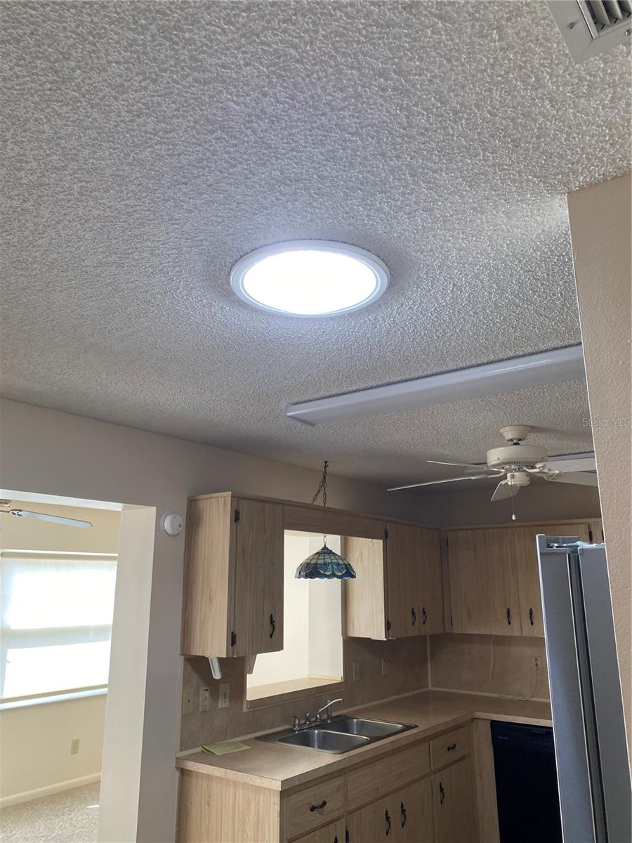 ON TOP OF THE WORLD - Residential