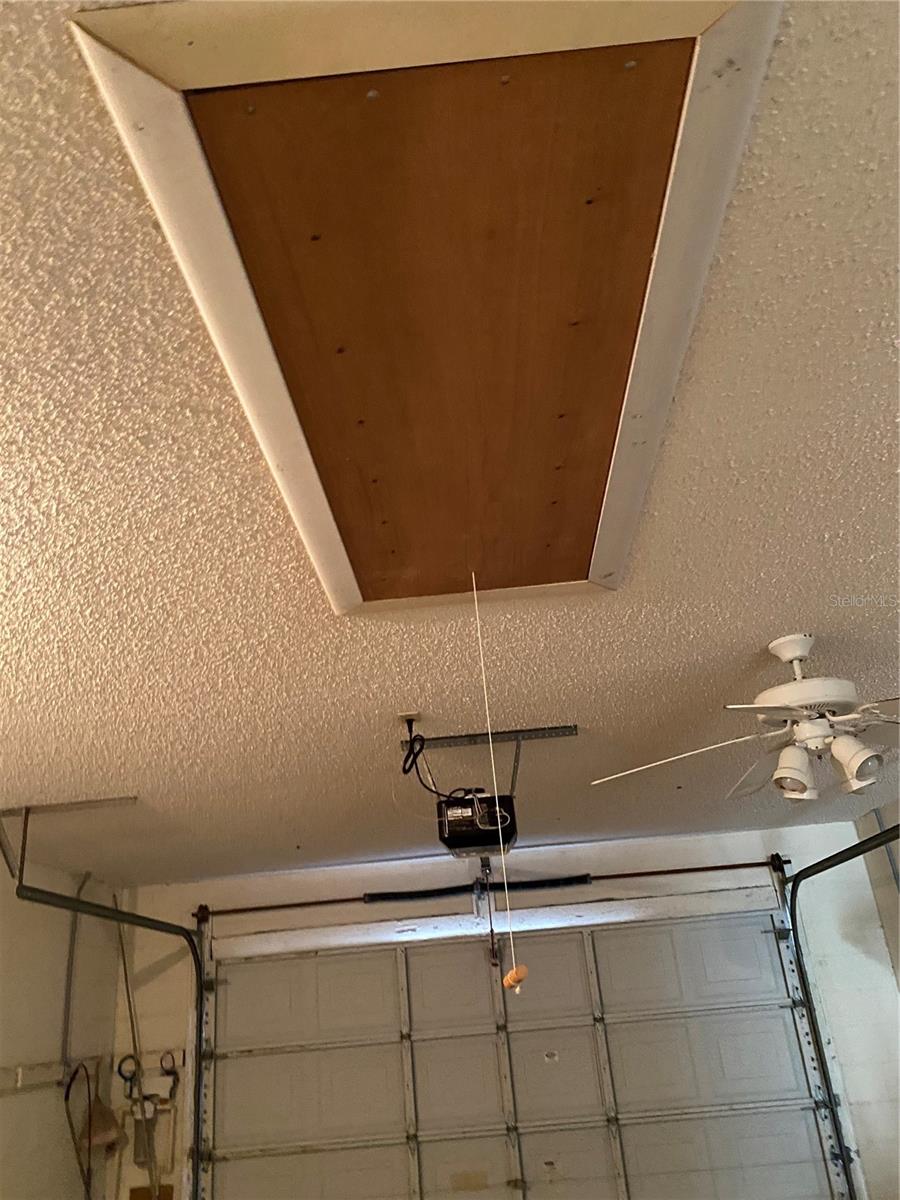 ON TOP OF THE WORLD - Residential