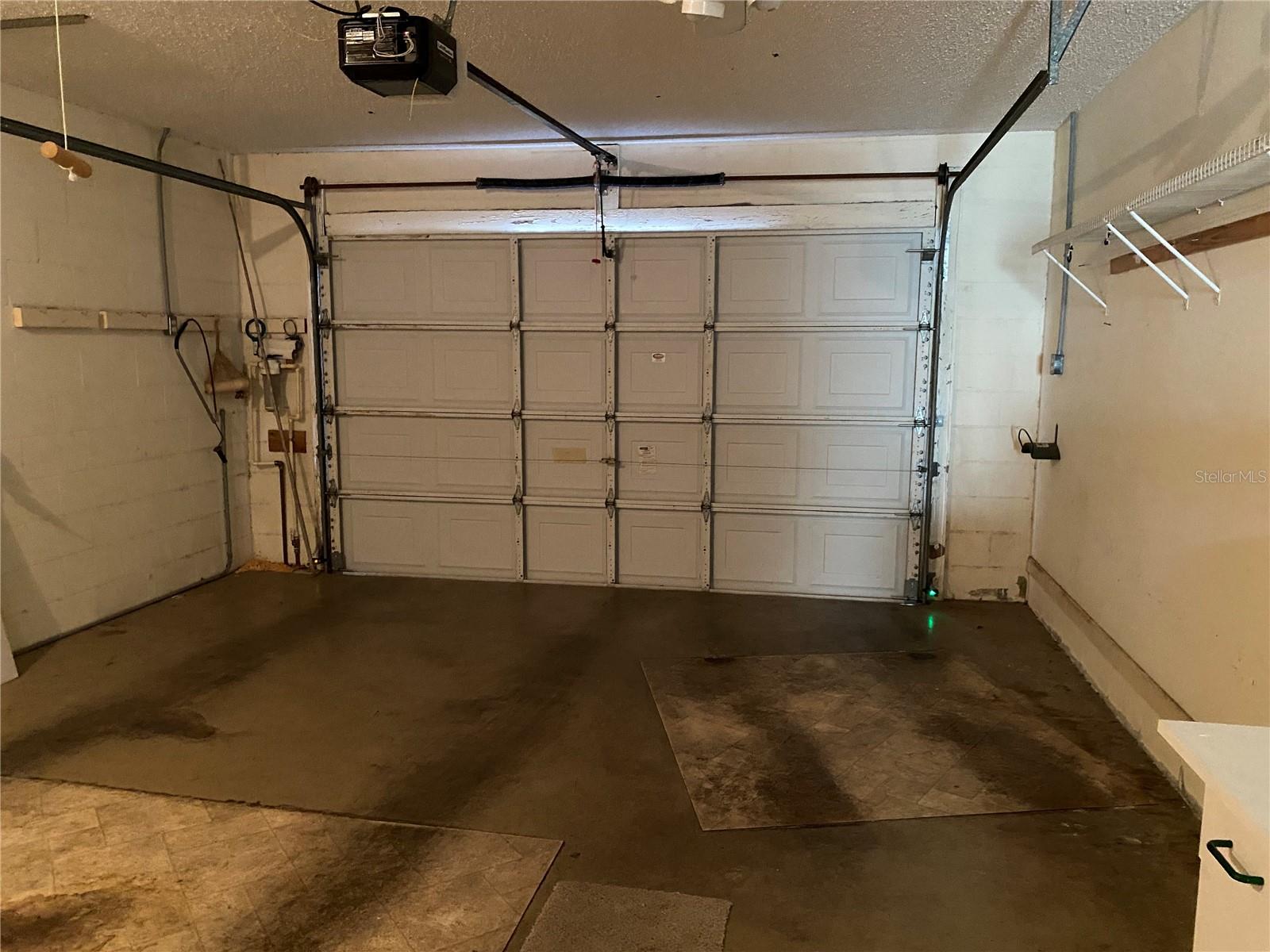 ON TOP OF THE WORLD - Residential