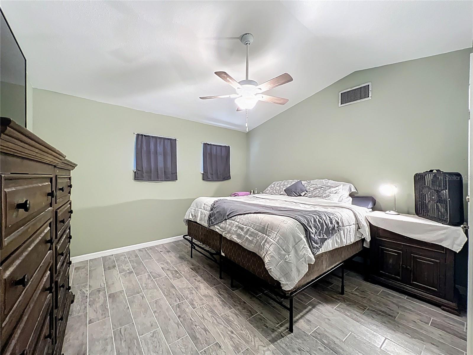 TAVARES LAKE DORA SHORES - Residential