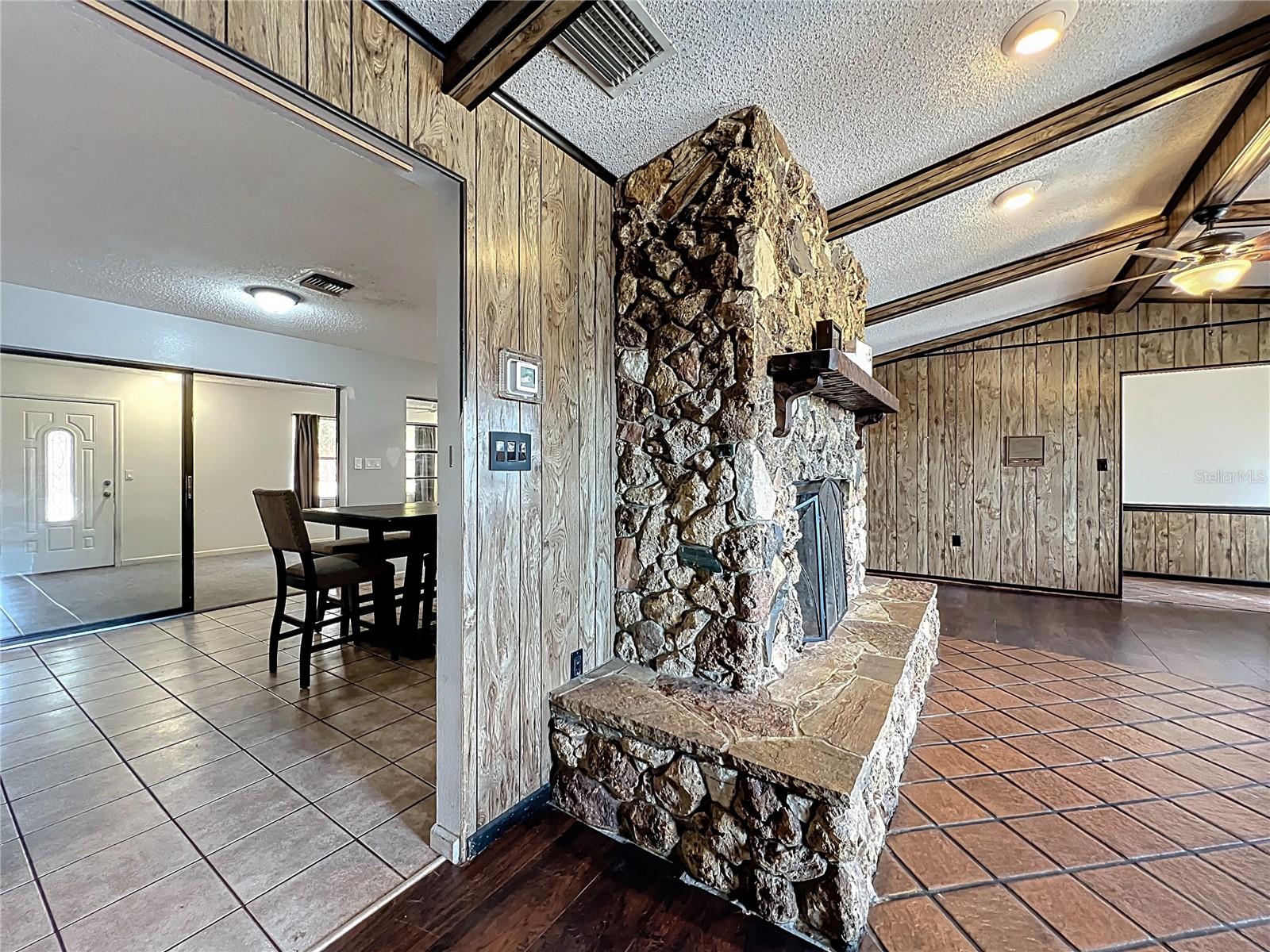 TAVARES LAKE DORA SHORES - Residential