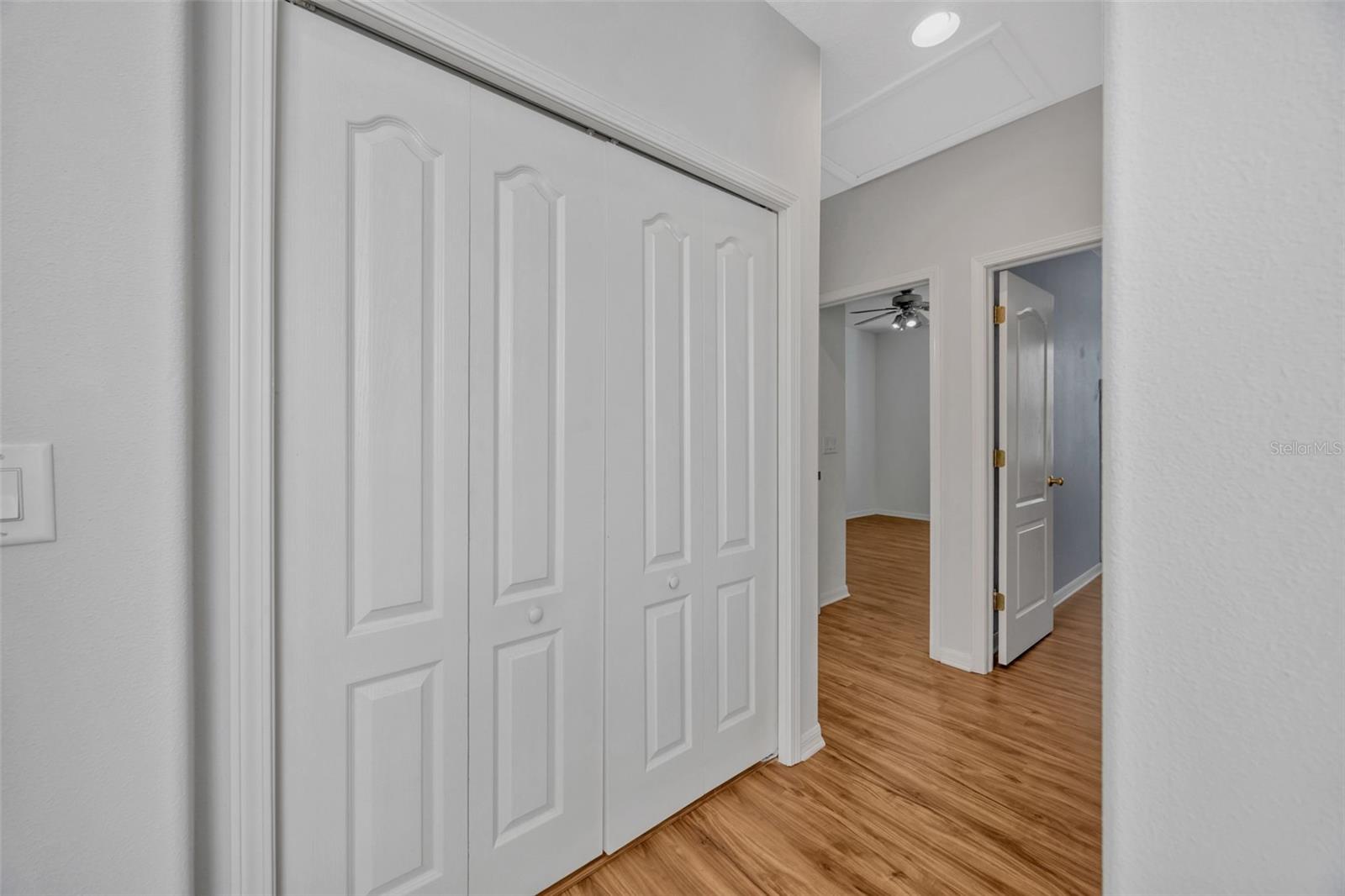 AVELAR CREEK SOUTH - Residential Lease