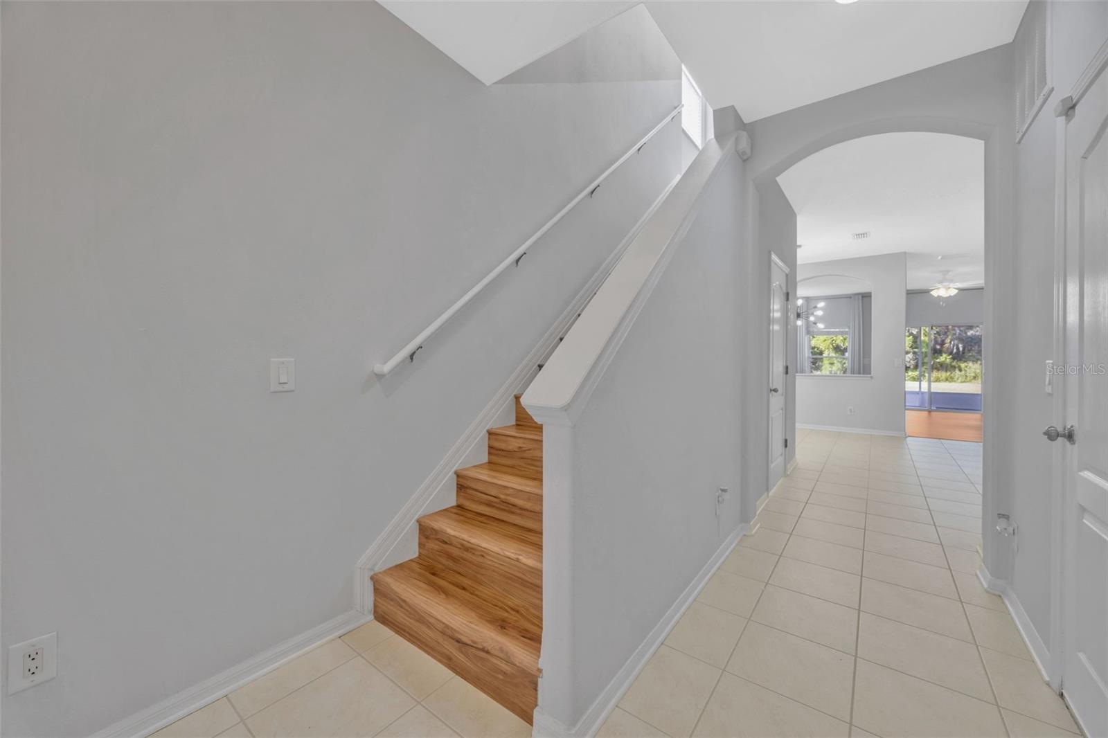 AVELAR CREEK SOUTH - Residential Lease