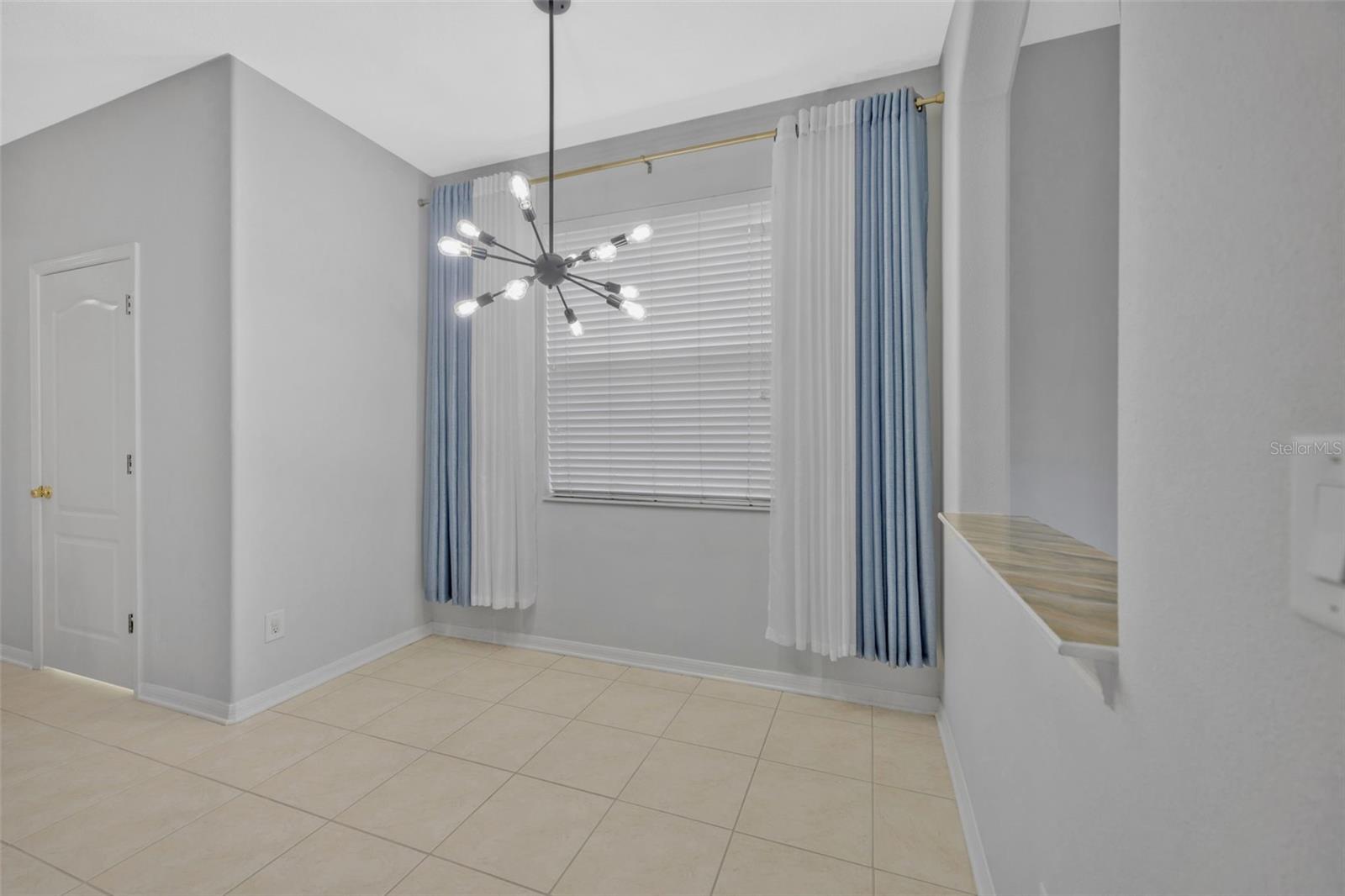 AVELAR CREEK SOUTH - Residential Lease