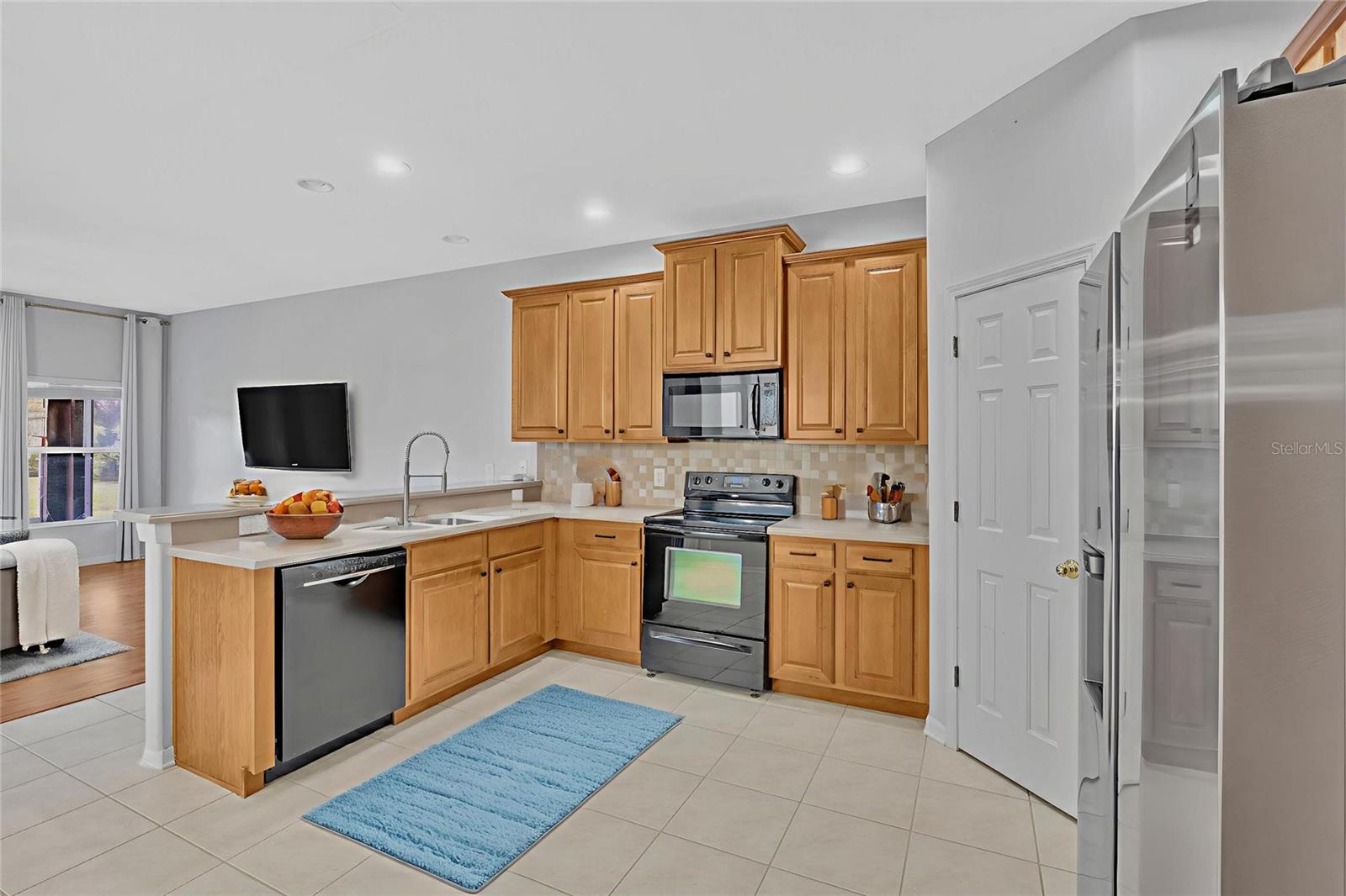 AVELAR CREEK SOUTH - Residential Lease