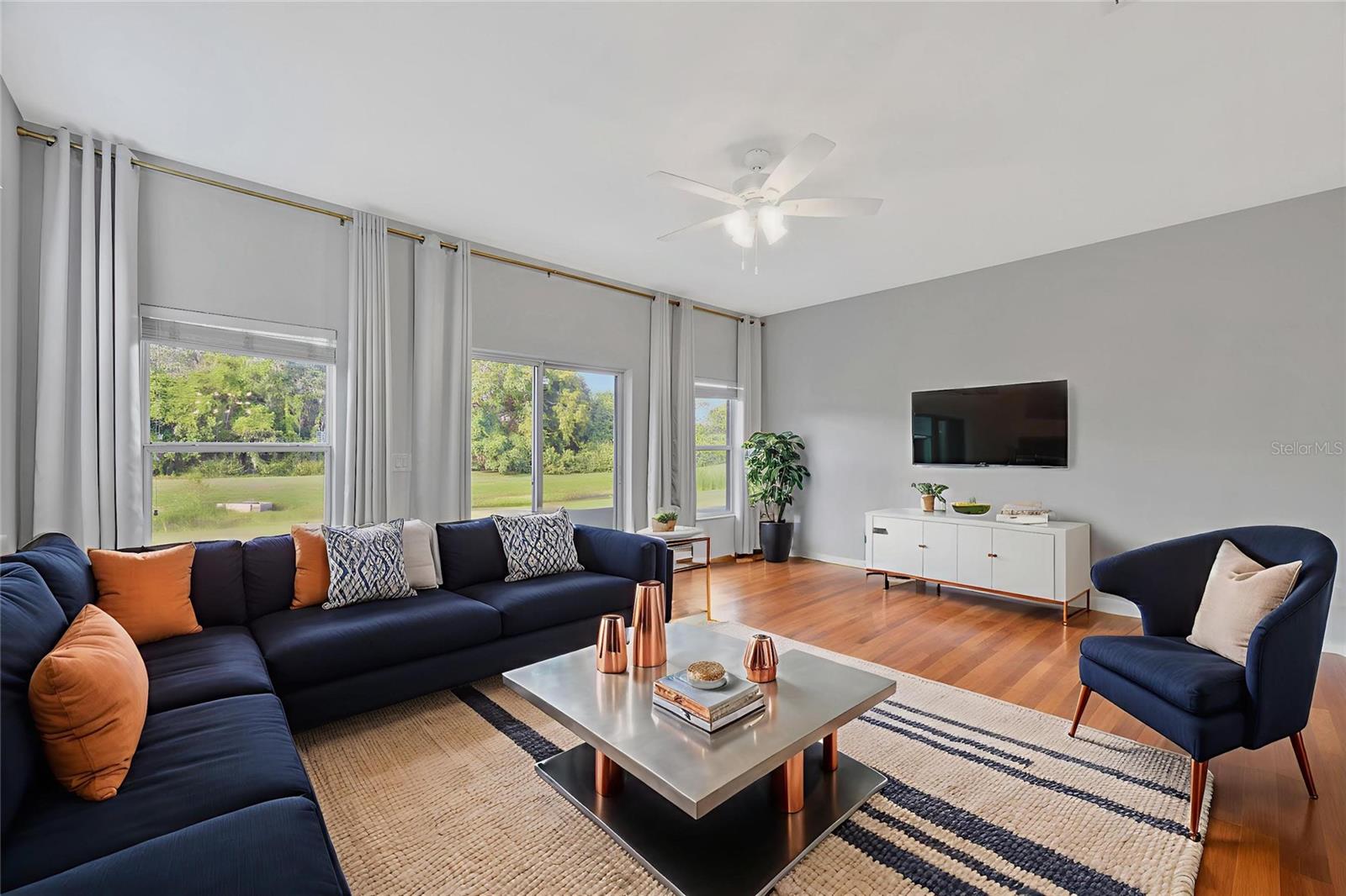 AVELAR CREEK SOUTH - Residential Lease