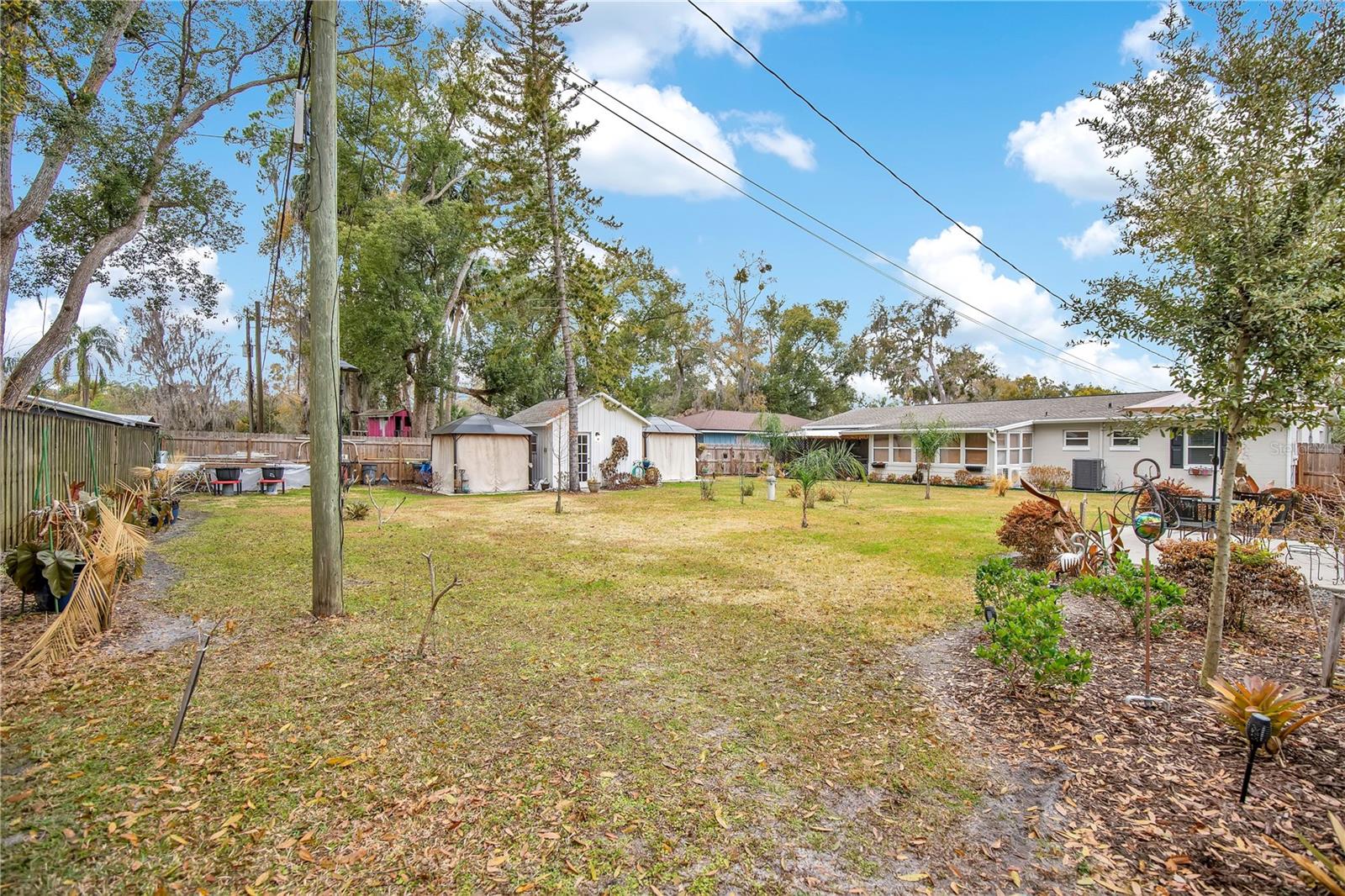 SAN LANTA - Residential