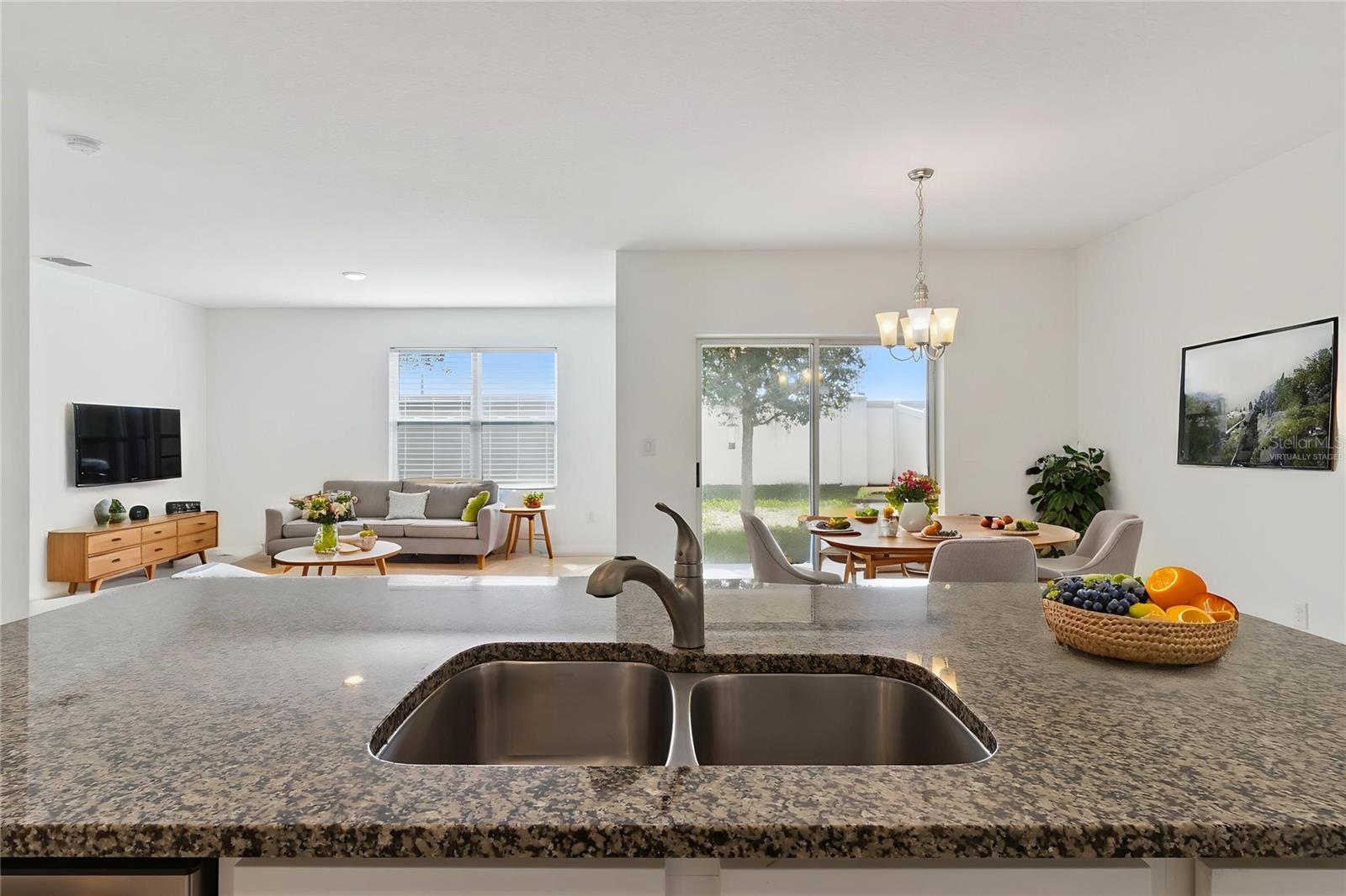 2487 WHITE LILLY DRIVE