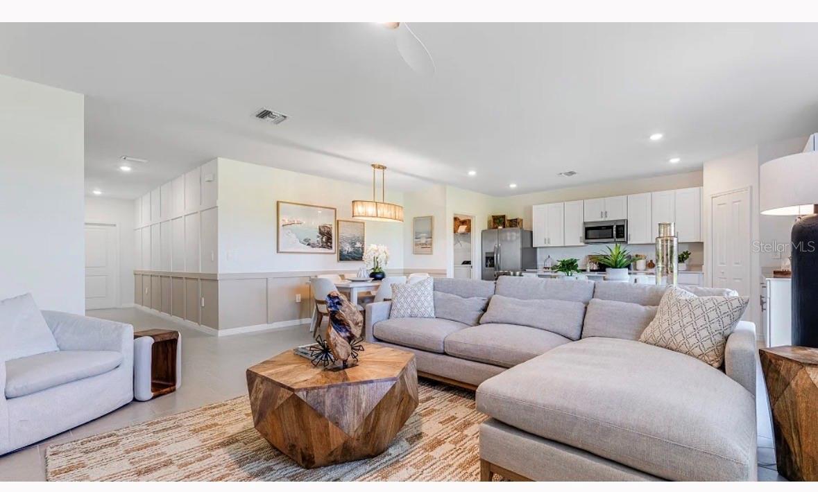 AURORA - Residential Lease