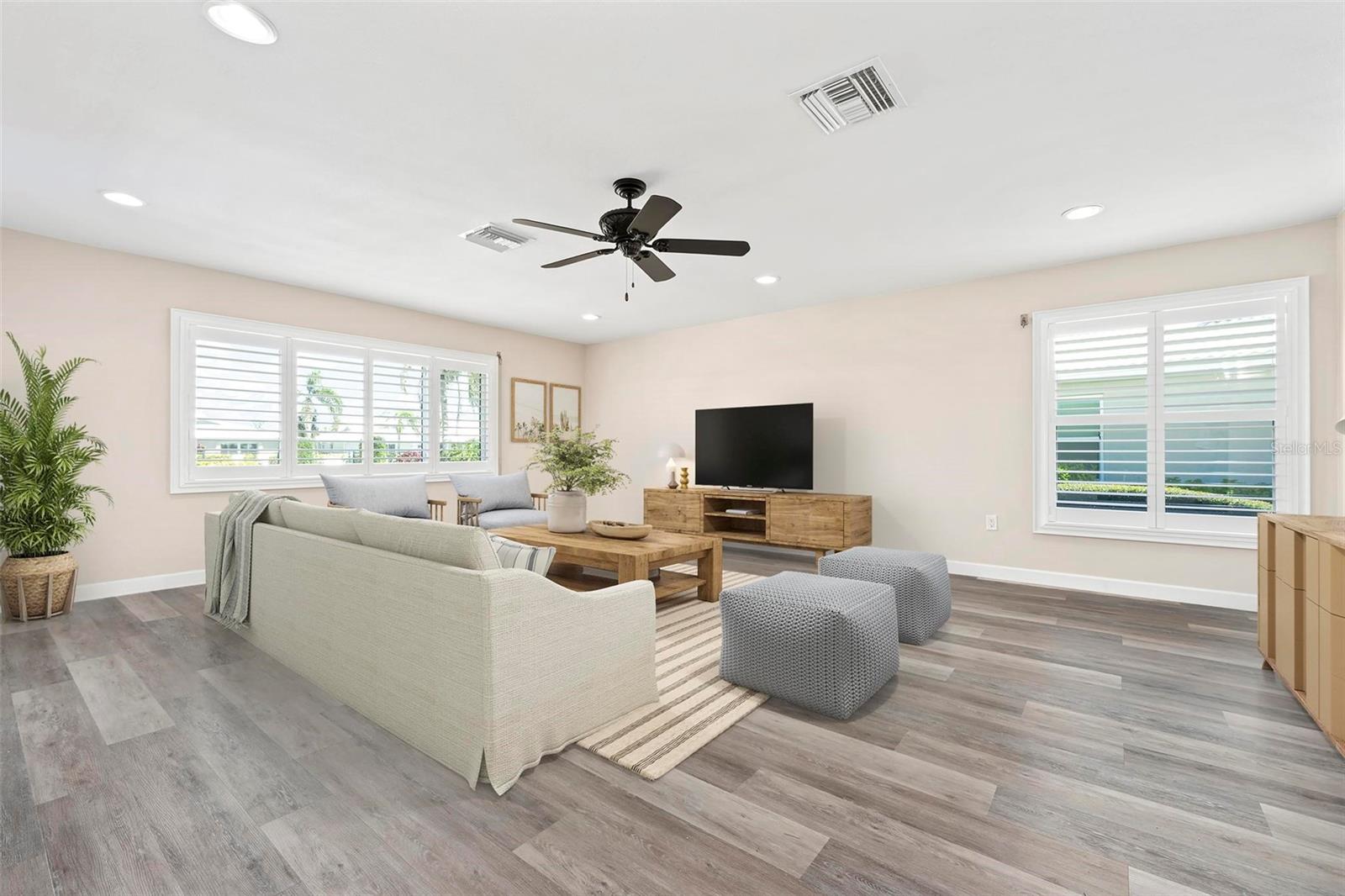 VILLAGE GREEN OF BRADENTON SEC 10 - Residential