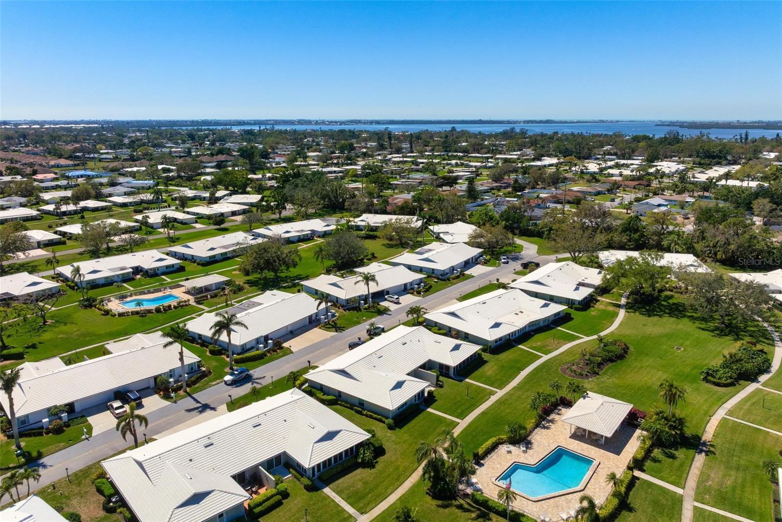 VILLAGE GREEN OF BRADENTON SEC 10 - Residential