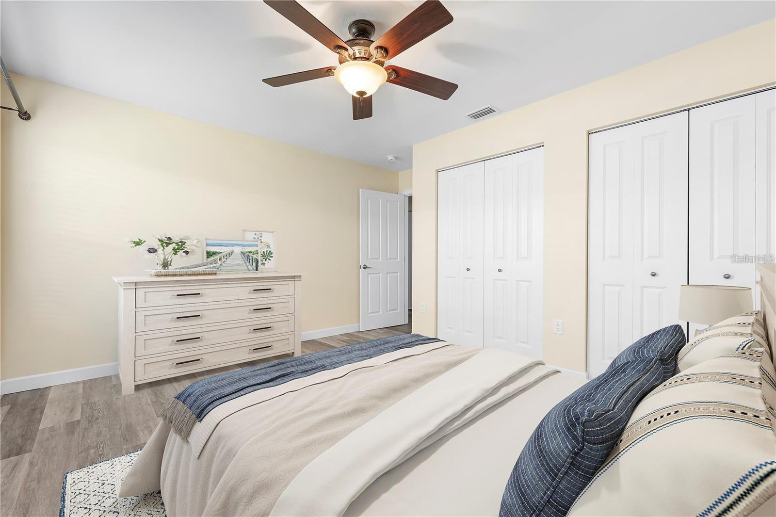 VILLAGE GREEN OF BRADENTON SEC 10 - Residential