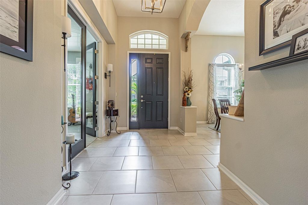 Photo of 13320 Sunset Shore Circle, Riverview, FL 33579 (MLS # TB8417947)