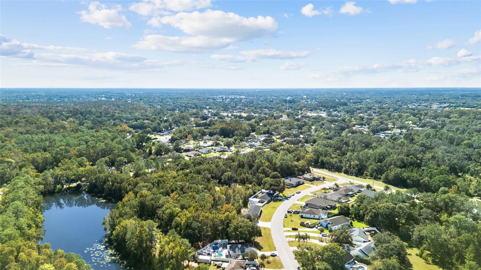 LAKE PADGETT PINES UNREC SUB - Residential