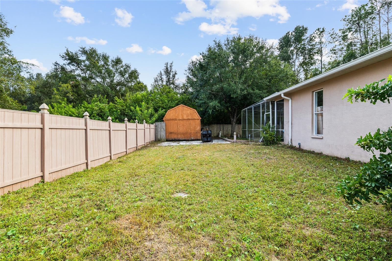 LAKE PADGETT PINES UNREC SUB - Residential
