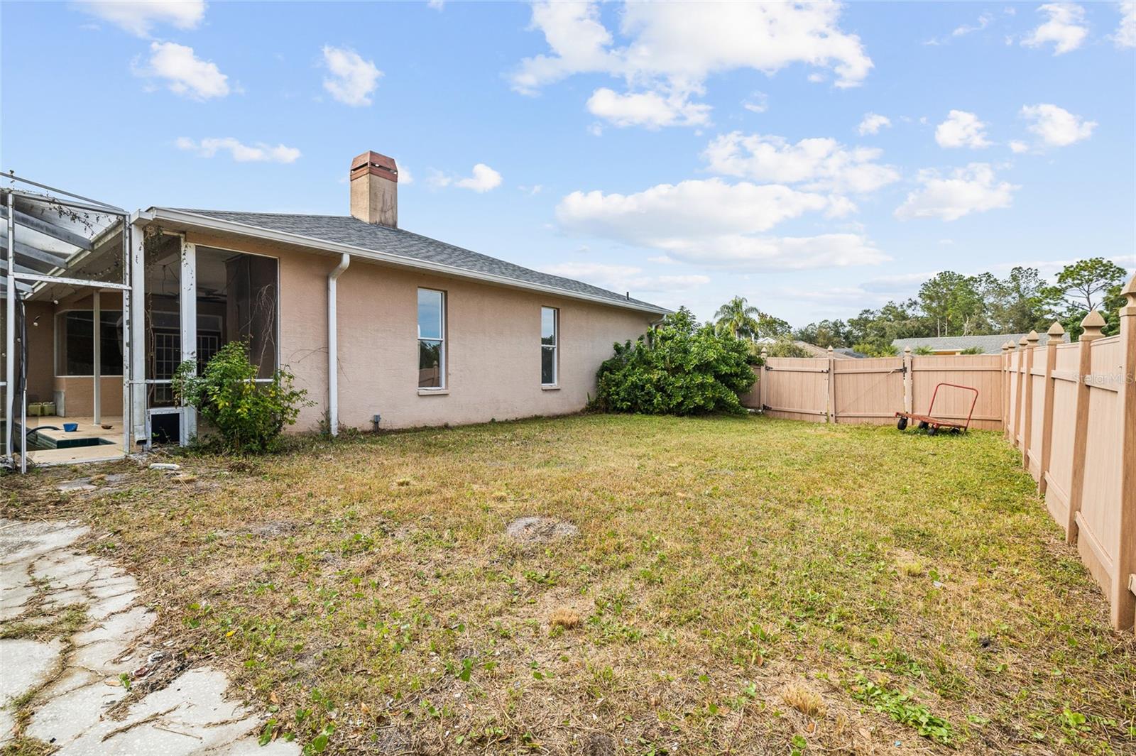 LAKE PADGETT PINES UNREC SUB - Residential