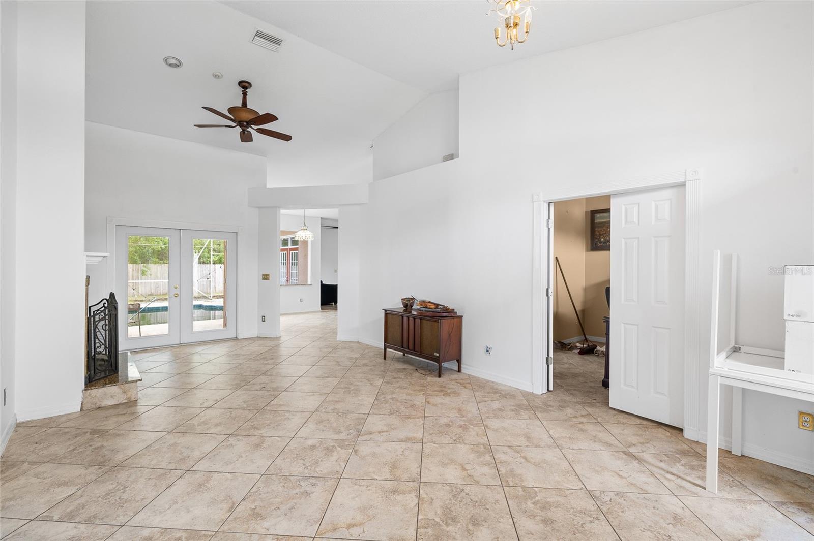 LAKE PADGETT PINES UNREC SUB - Residential