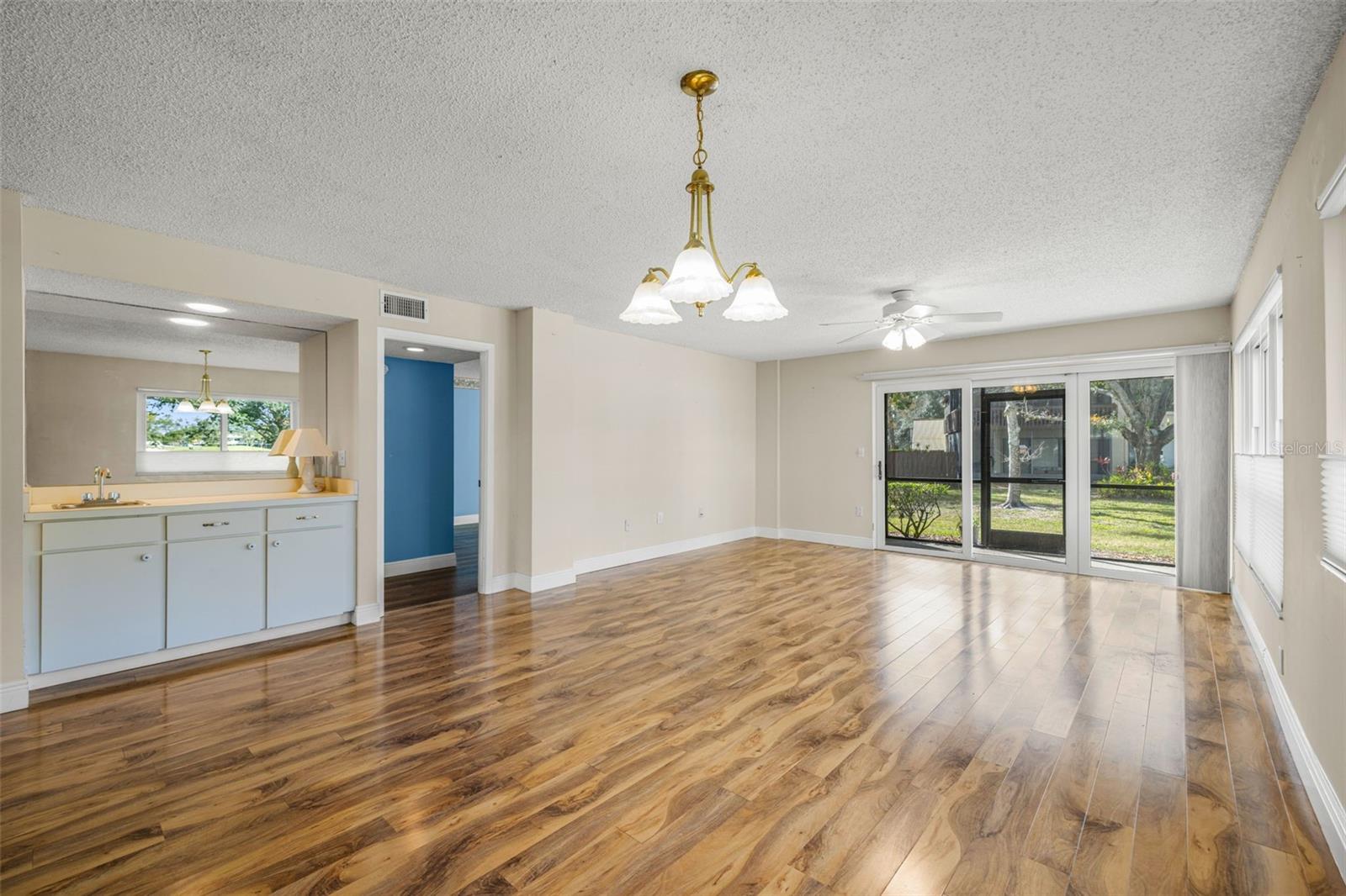 FORESTBROOK V CONDO - Residential