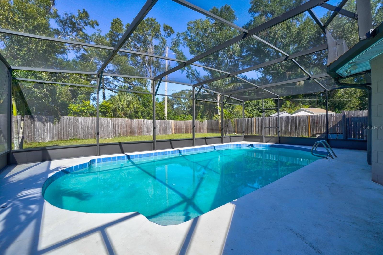 COLONY COVE - Residential